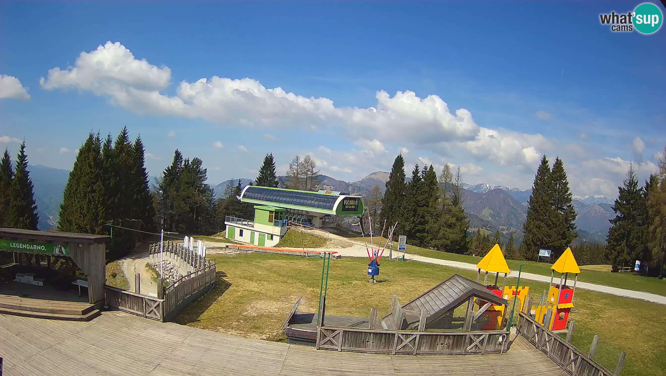 Spletna kamera Počivalo – Alpska Perla | Pogled v živo iz smučišča Cerkno