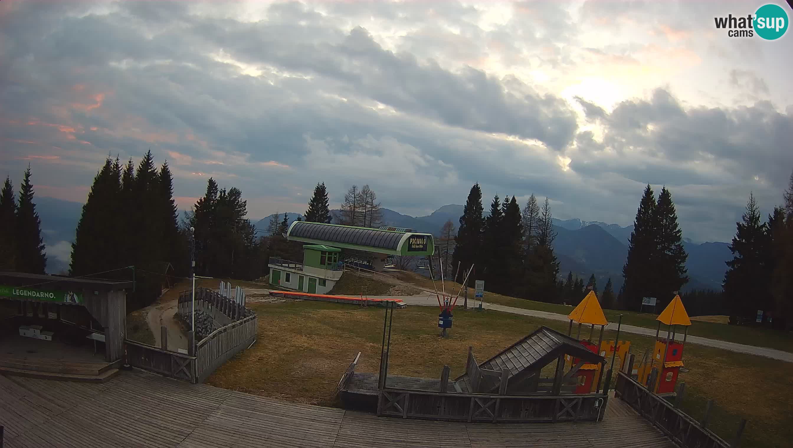Webcam Počivalo – Alpska Perla | Live View from Cerkno Ski Resort