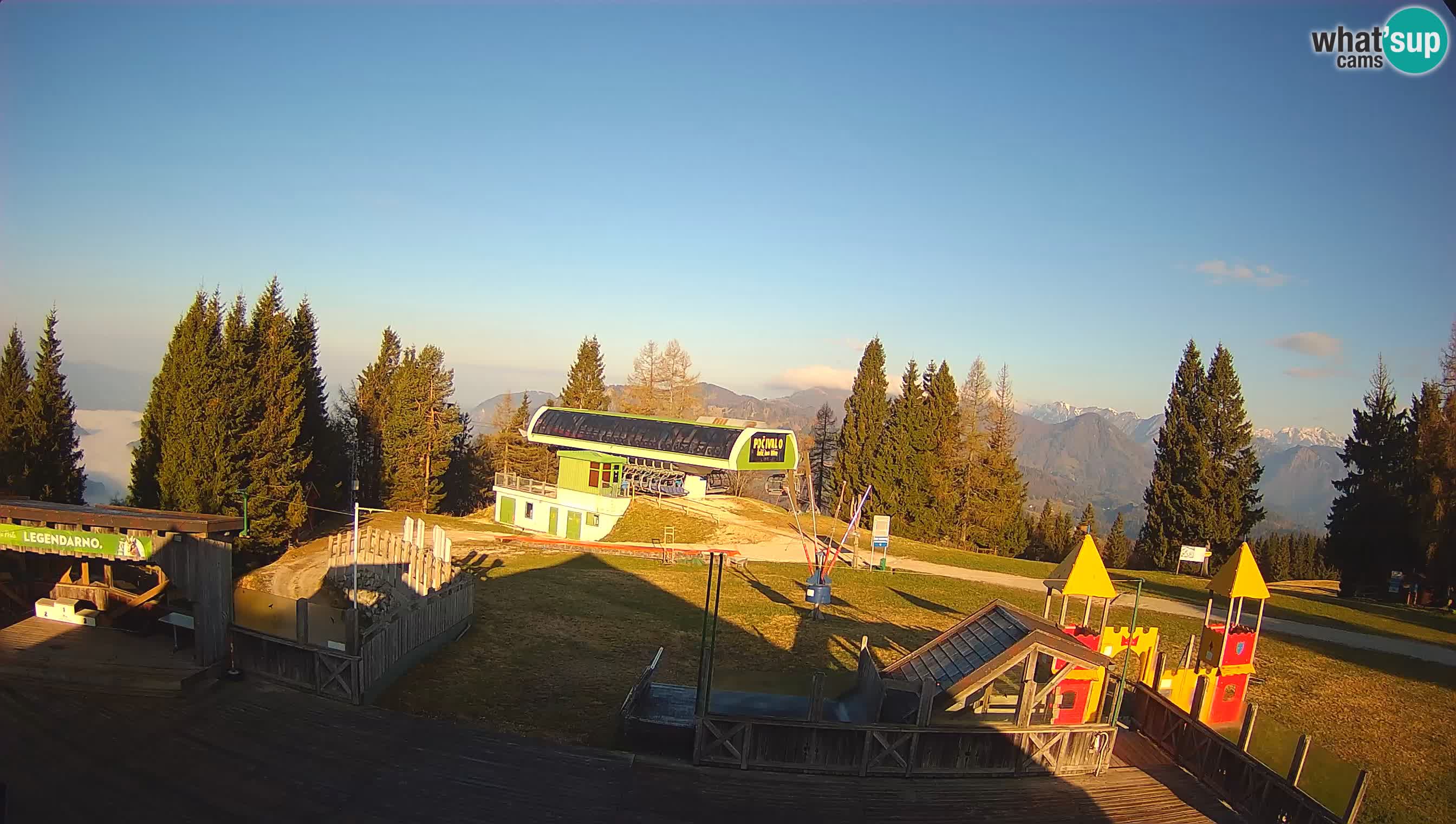 Spletna kamera Počivalo – Alpska Perla | Pogled v živo iz smučišča Cerkno