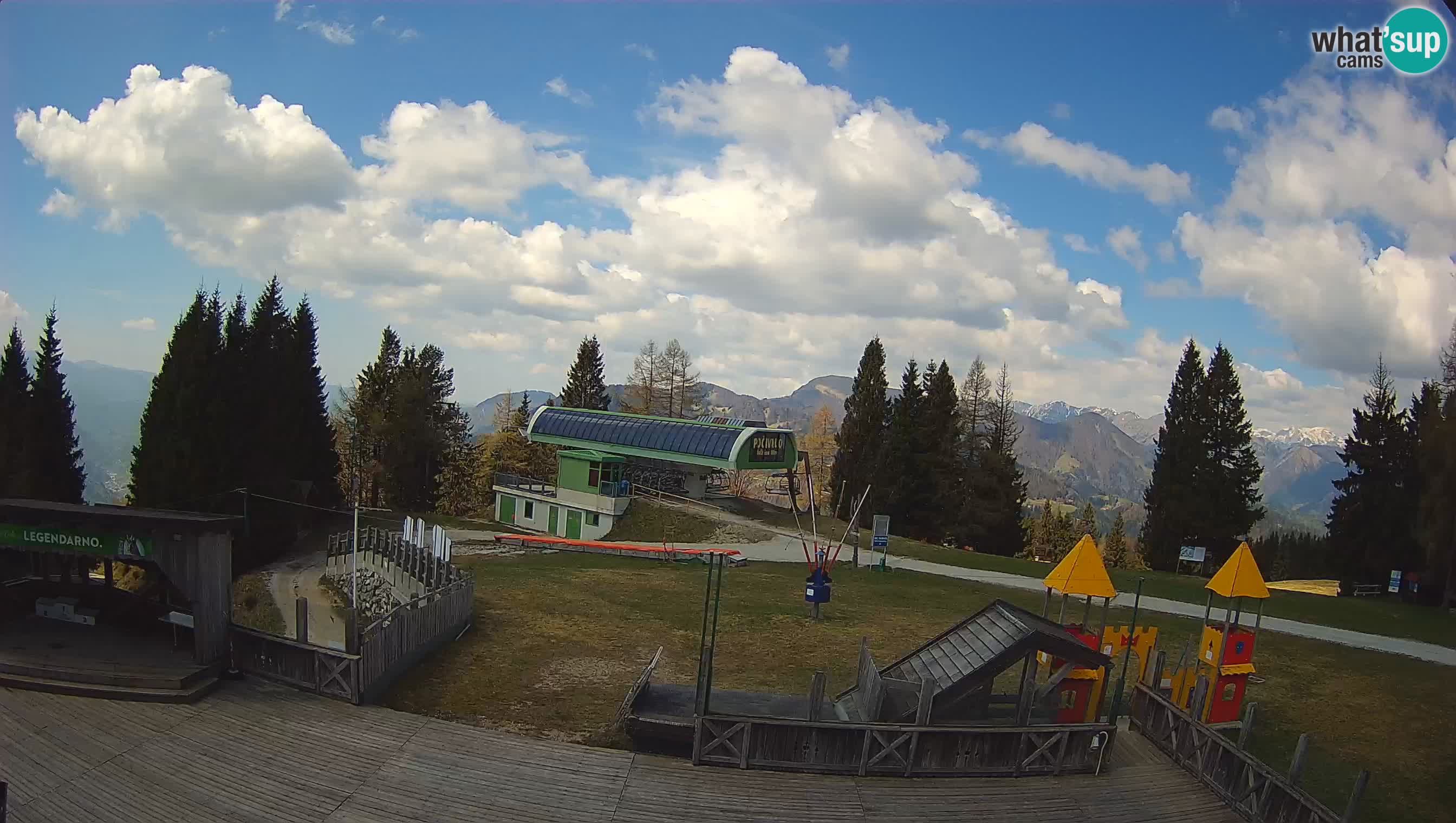 Cámara web Počivalo – Alpska Perla | Vista en vivo desde la estación de esquí Cerkno
