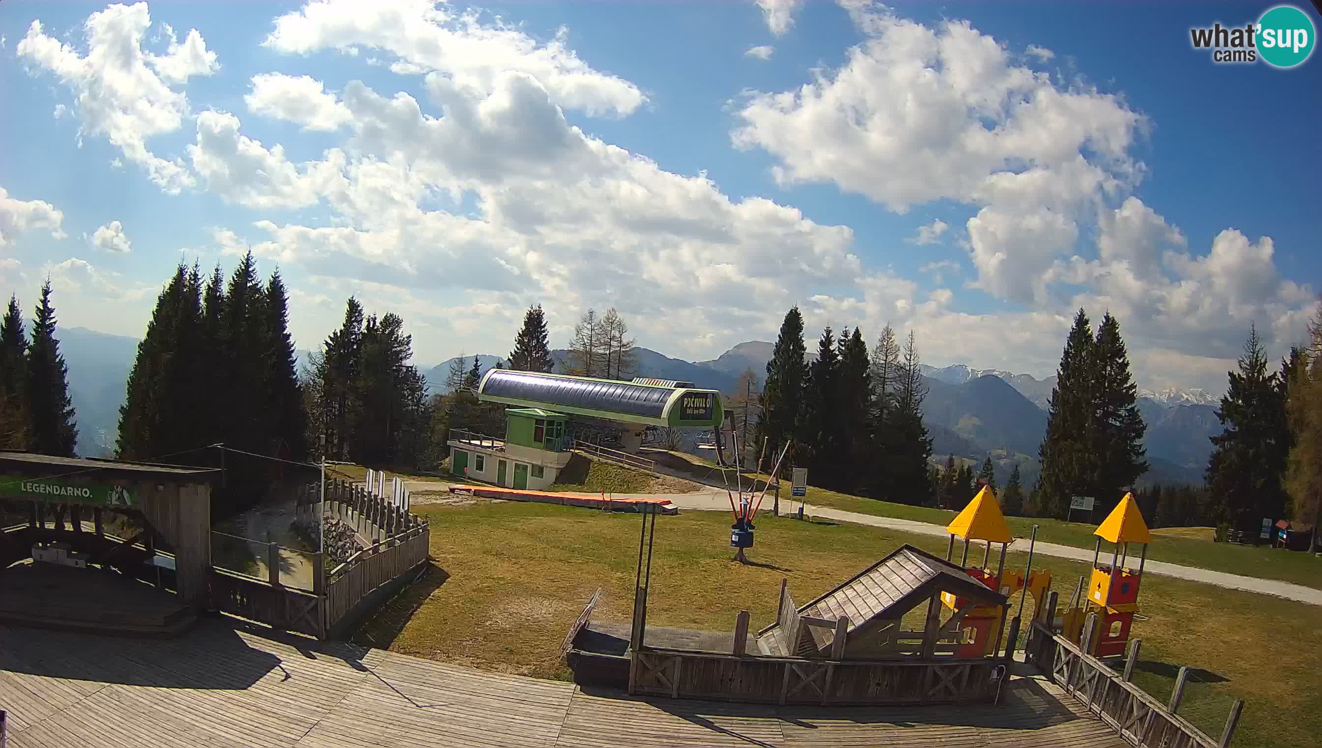 Webcam de la station de ski des Alpes slovènes à Cerkno Počivalo
