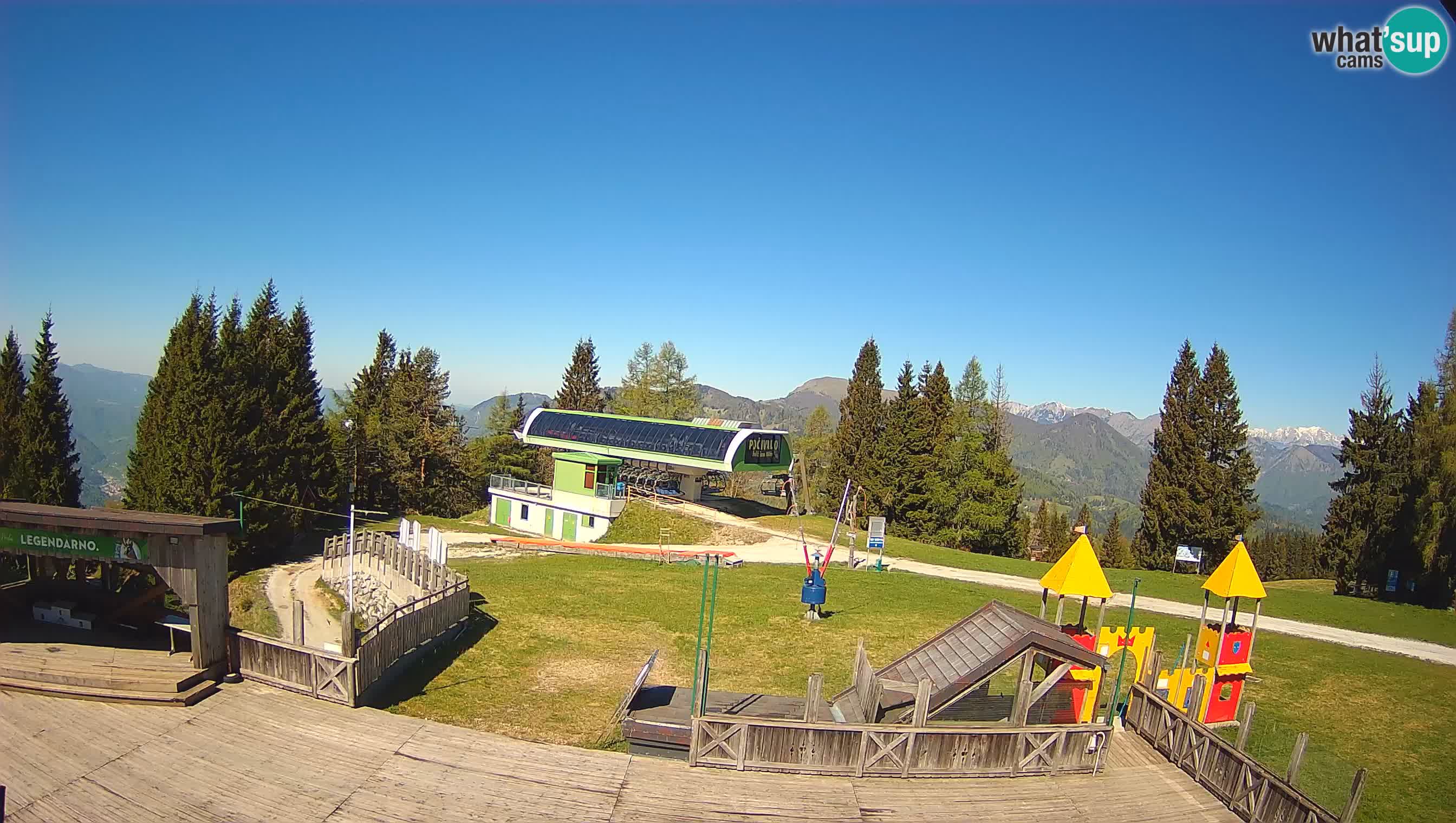 Webcam de la station de ski des Alpes slovènes à Cerkno Počivalo