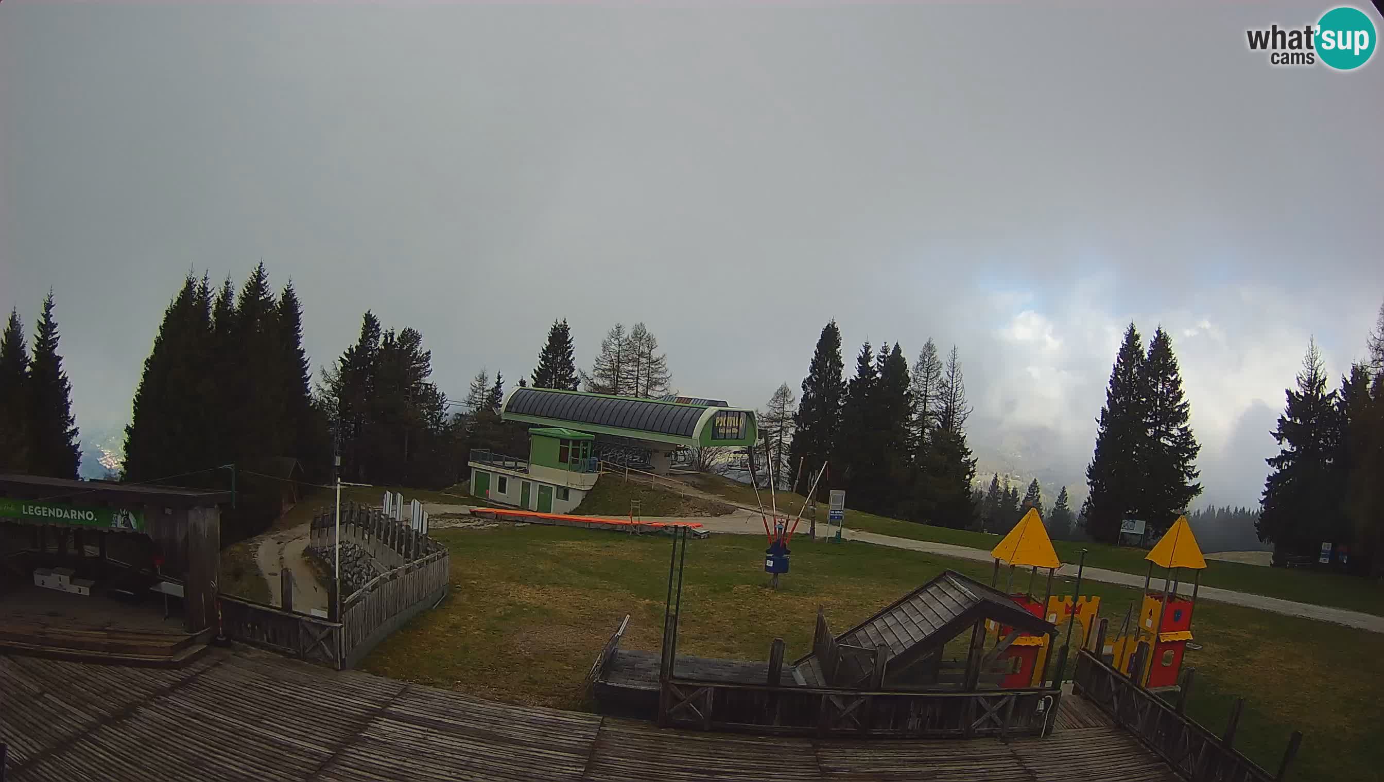 Webcam de la station de ski des Alpes slovènes à Cerkno Počivalo