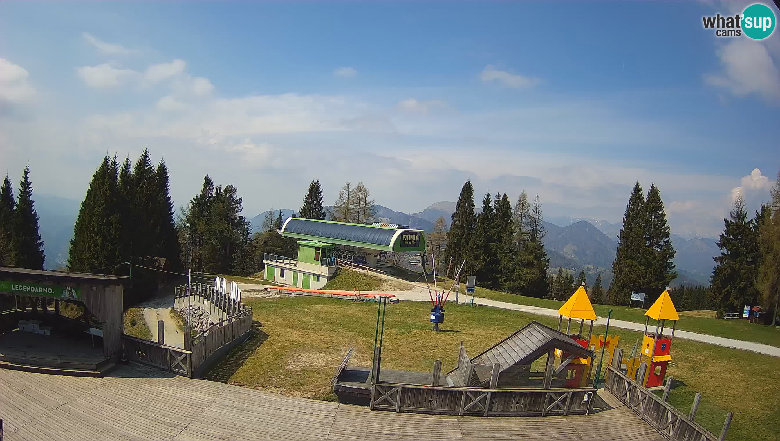 Webcam de la station de ski des Alpes slovènes à Cerkno Počivalo