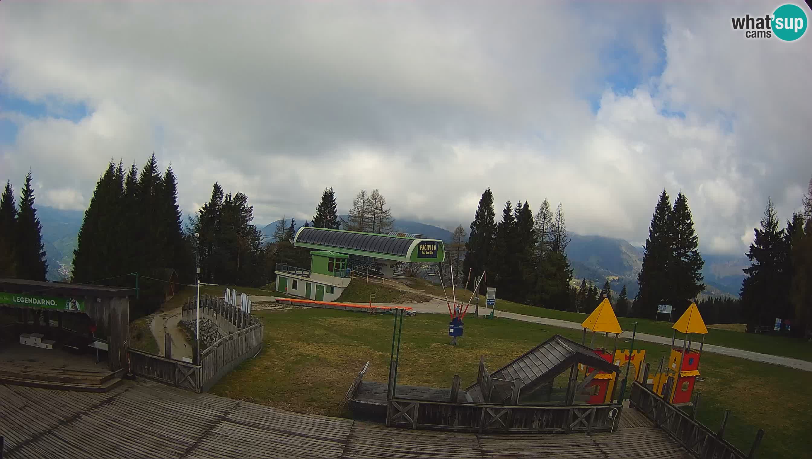 Webcam Počivalo – Alpska Perla | Vista live dalla stazione sciistica di Cerkno