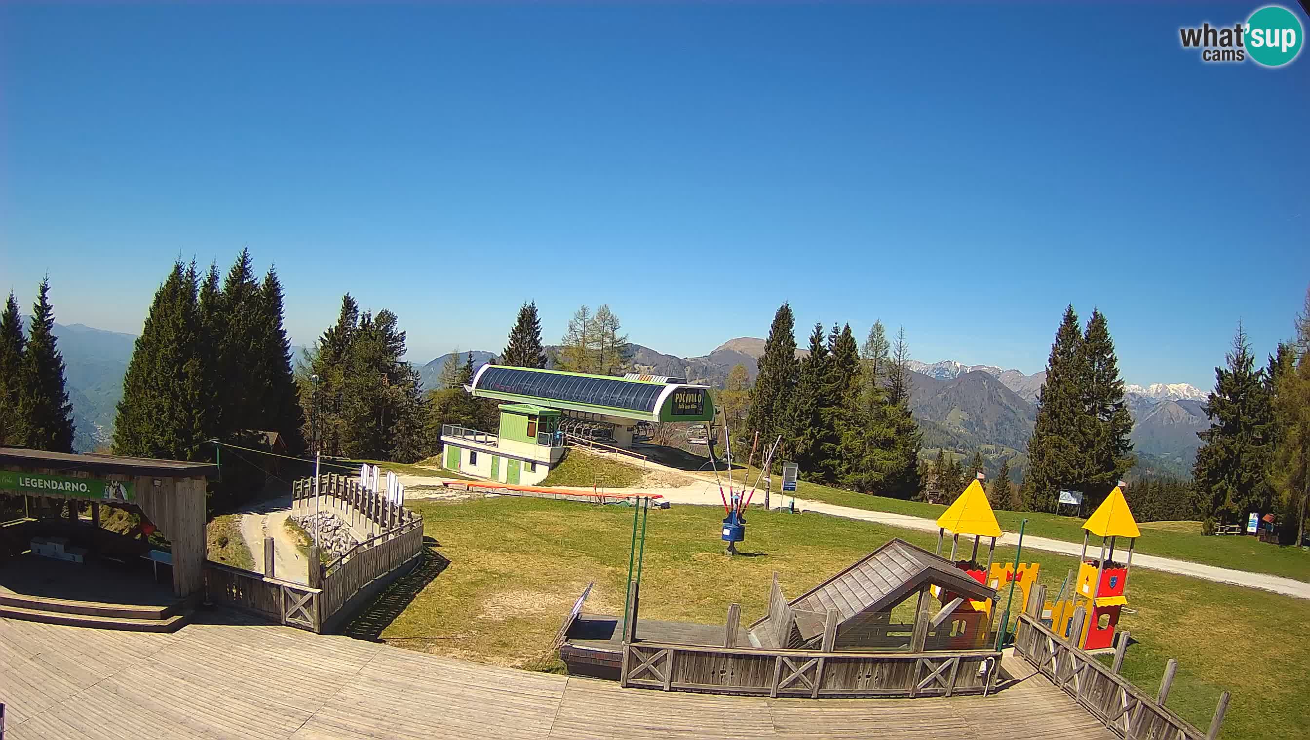 Spletna kamera Počivalo – Alpska Perla | Pogled v živo iz smučišča Cerkno