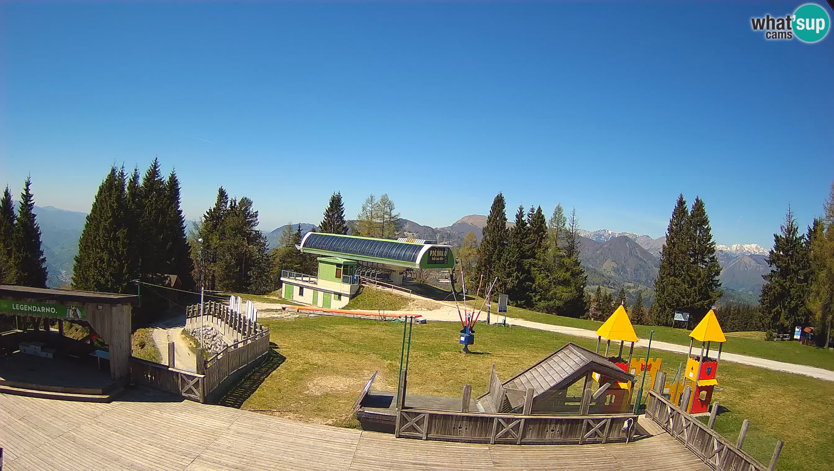 Webcam de la station de ski des Alpes slovènes à Cerkno Počivalo