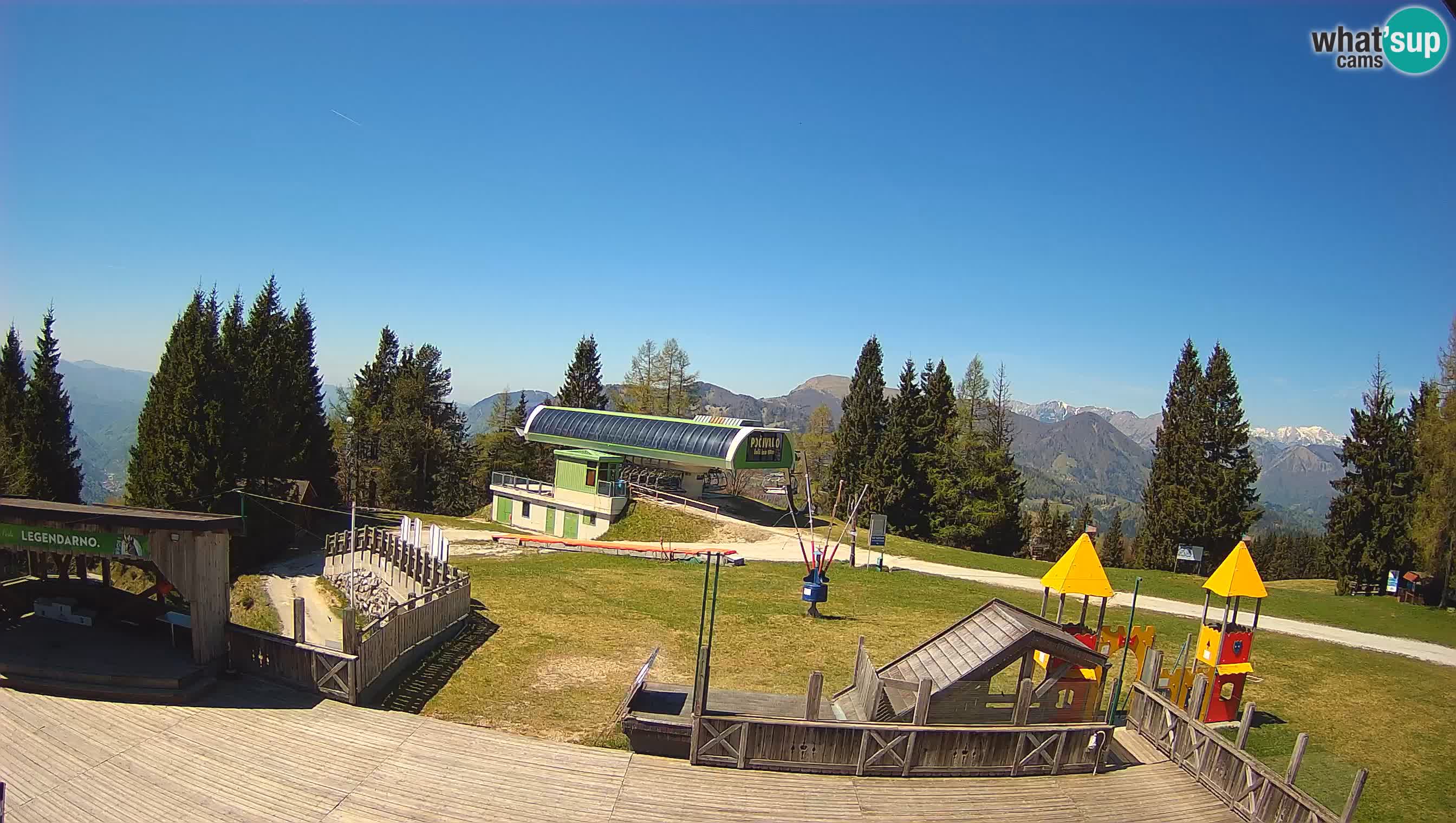 Webcam de la station de ski des Alpes slovènes à Cerkno Počivalo