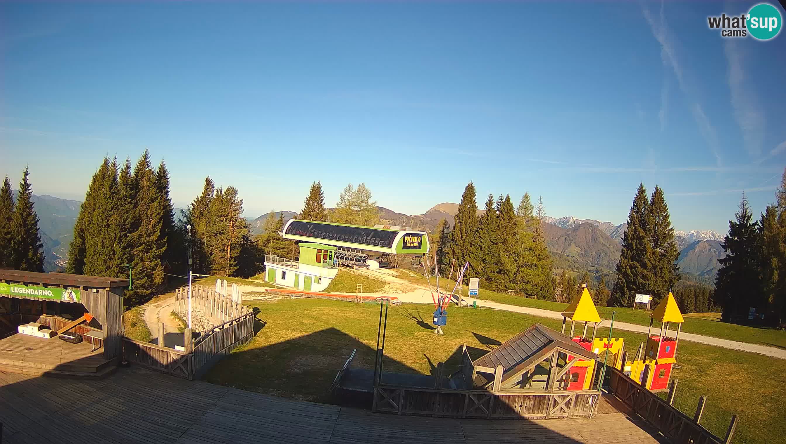 Webcam de la station de ski des Alpes slovènes à Cerkno Počivalo