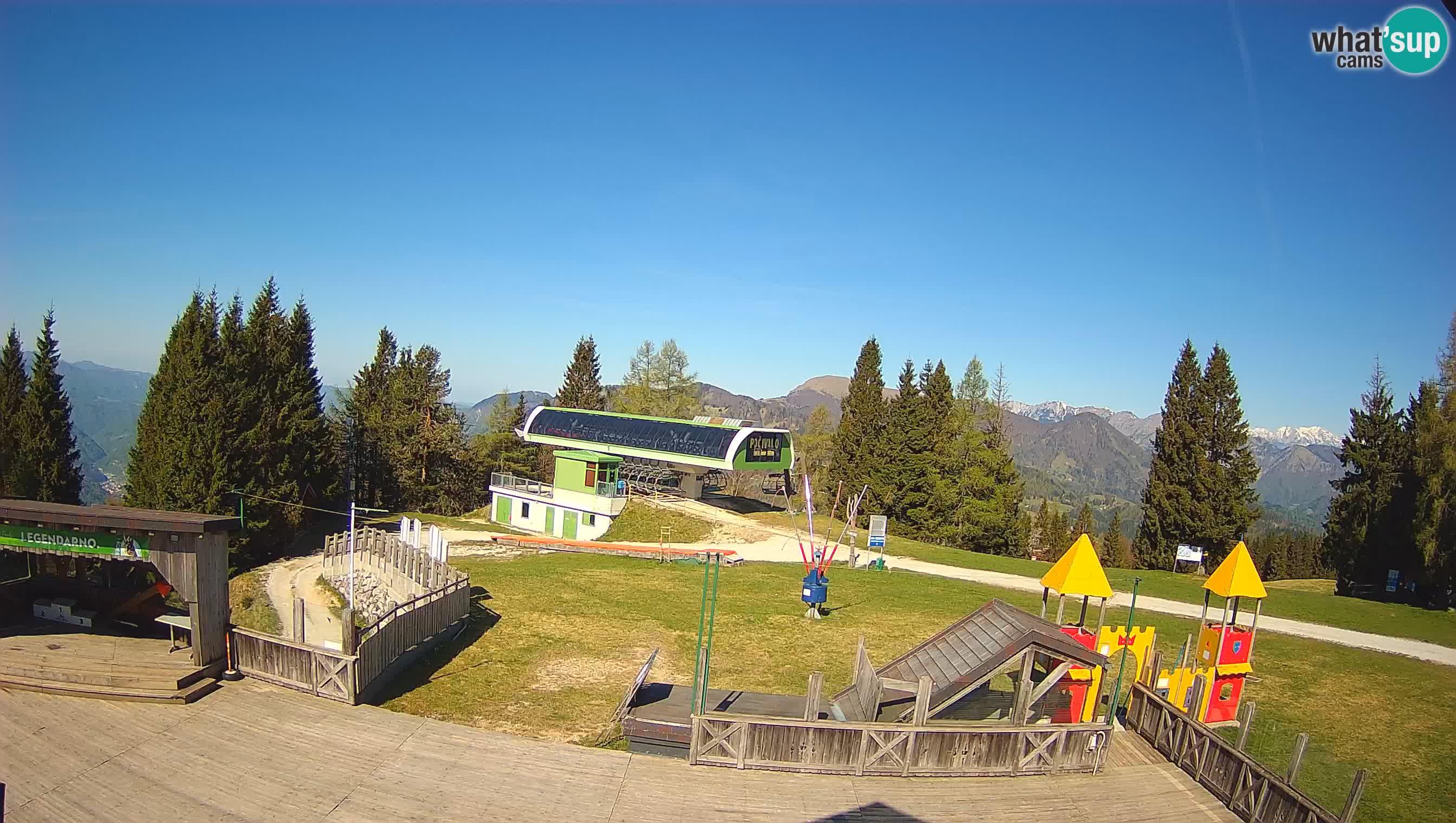 Spletna kamera Počivalo – Alpska Perla | Pogled v živo iz smučišča Cerkno