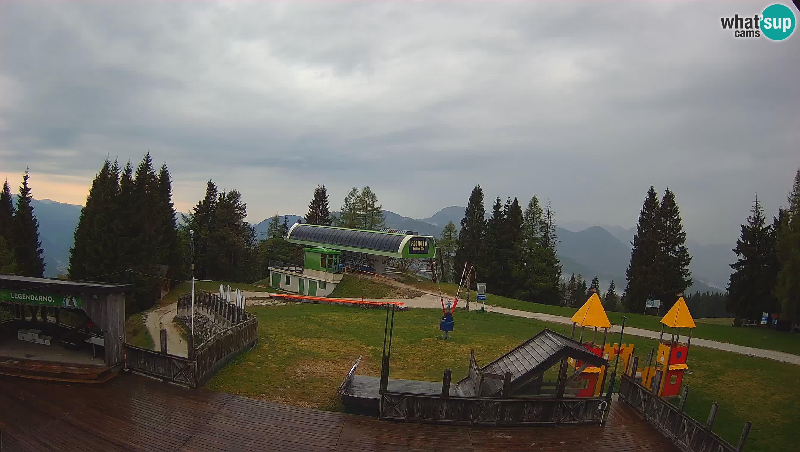 Webcam de la station de ski des Alpes slovènes à Cerkno Počivalo