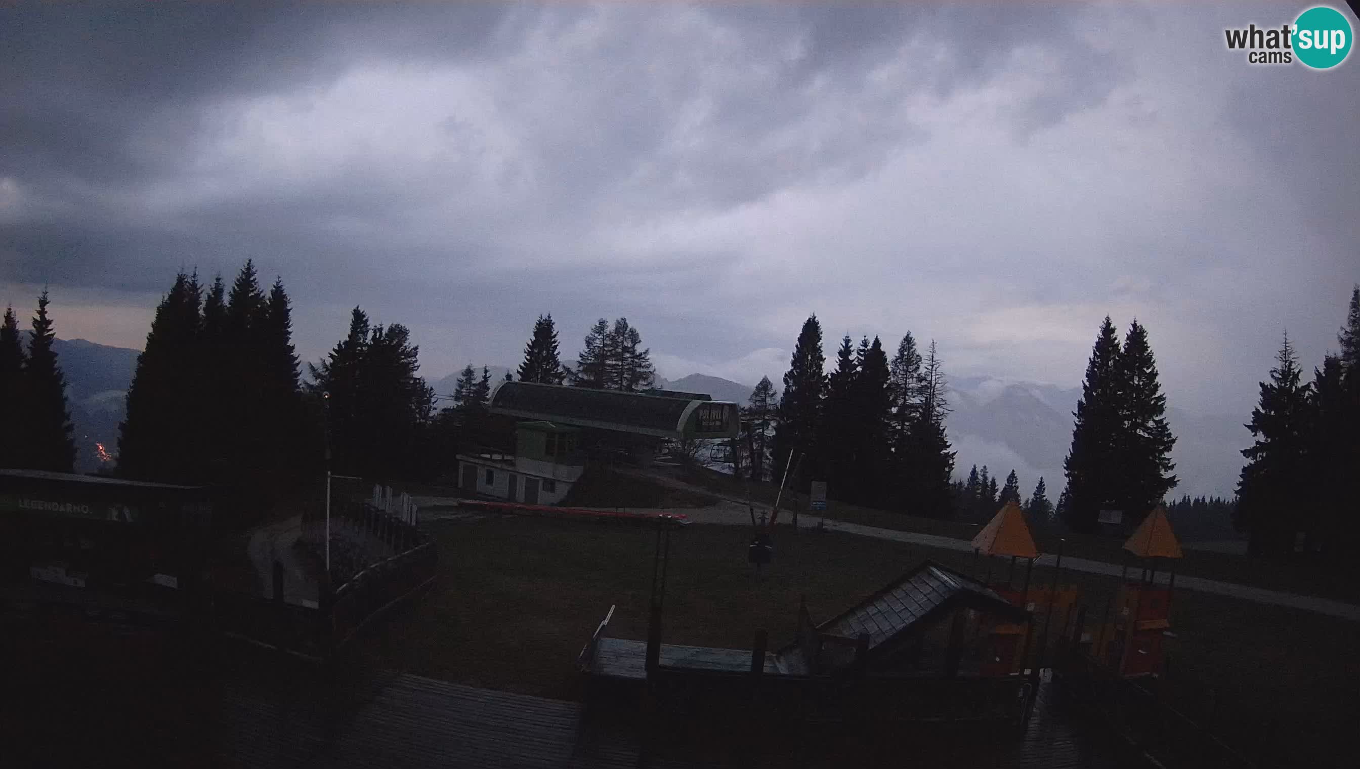 Alpska Perla Ski hotel Cerkno Počivalo webcam – Slovenia