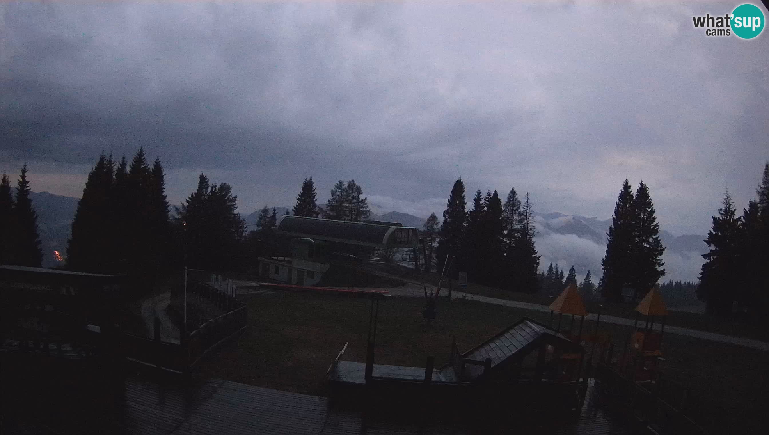 Alpska Perla Ski hotel Cerkno Počivalo webcam – Slovenia