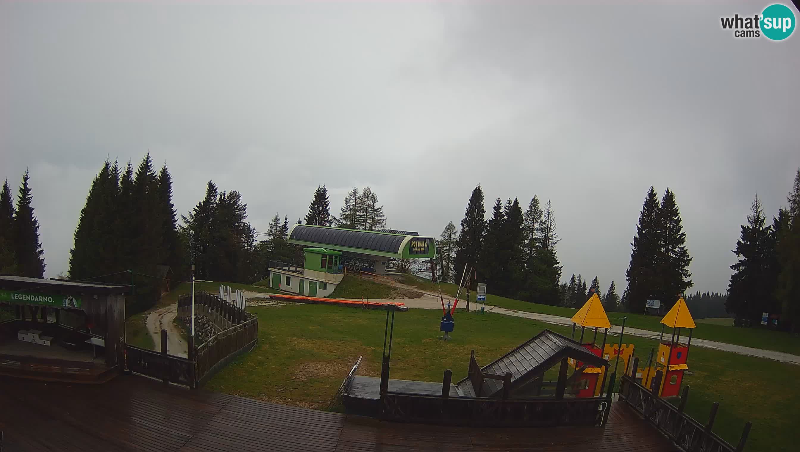 Webcam de la station de ski des Alpes slovènes à Cerkno Počivalo