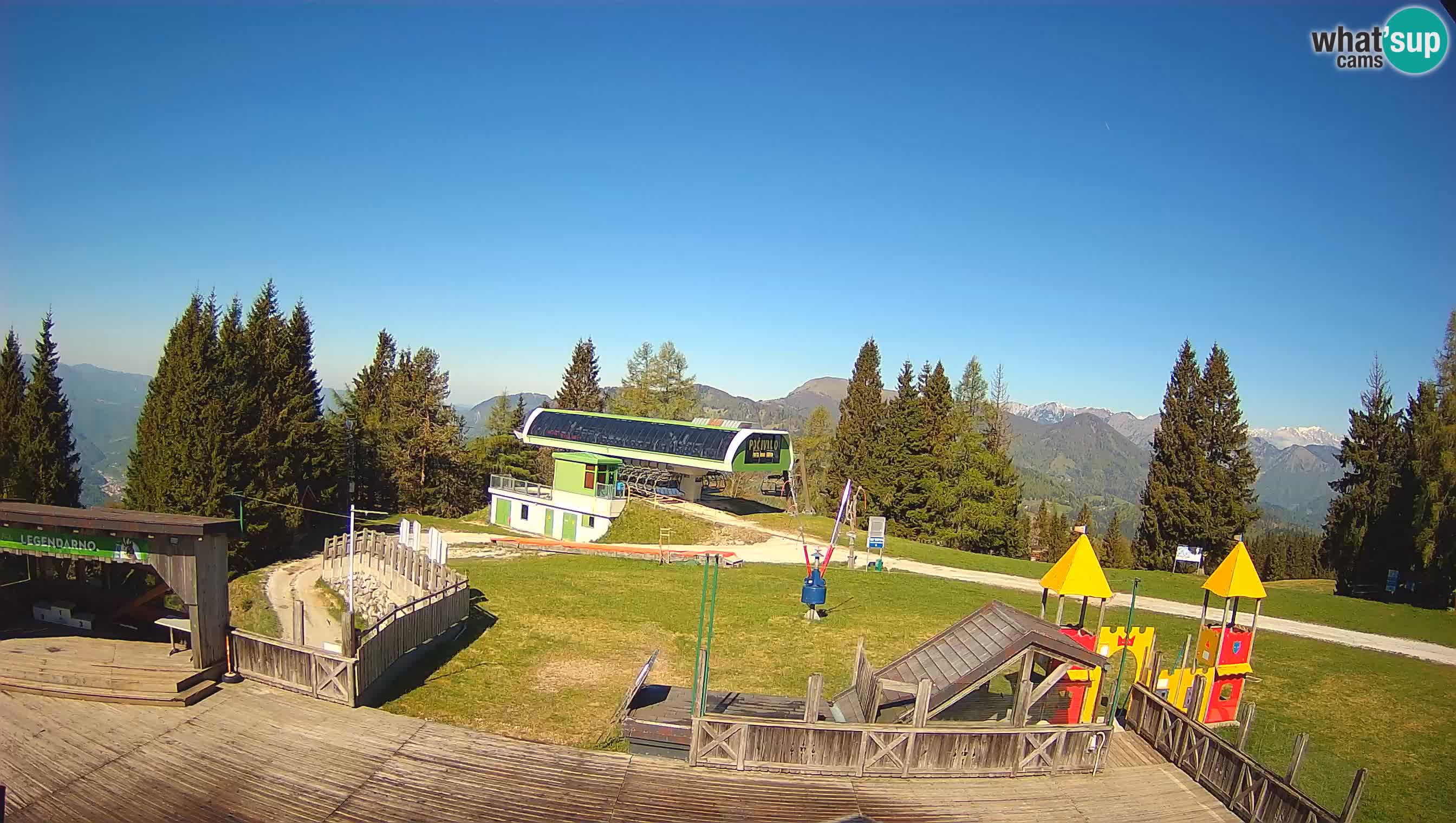 Spletna kamera Počivalo – Alpska Perla | Pogled v živo iz smučišča Cerkno