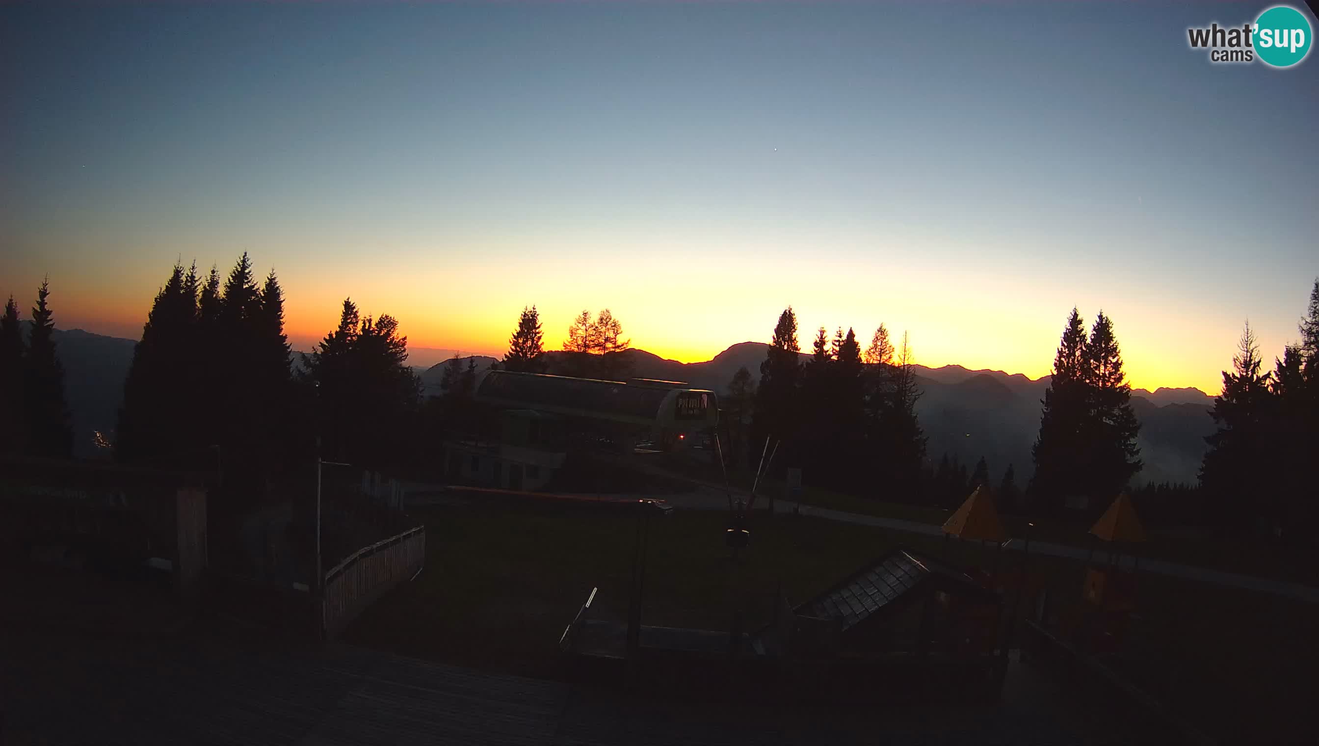 Alpska Perla Ski center Cerkno Počivalo webcam – Slovenia