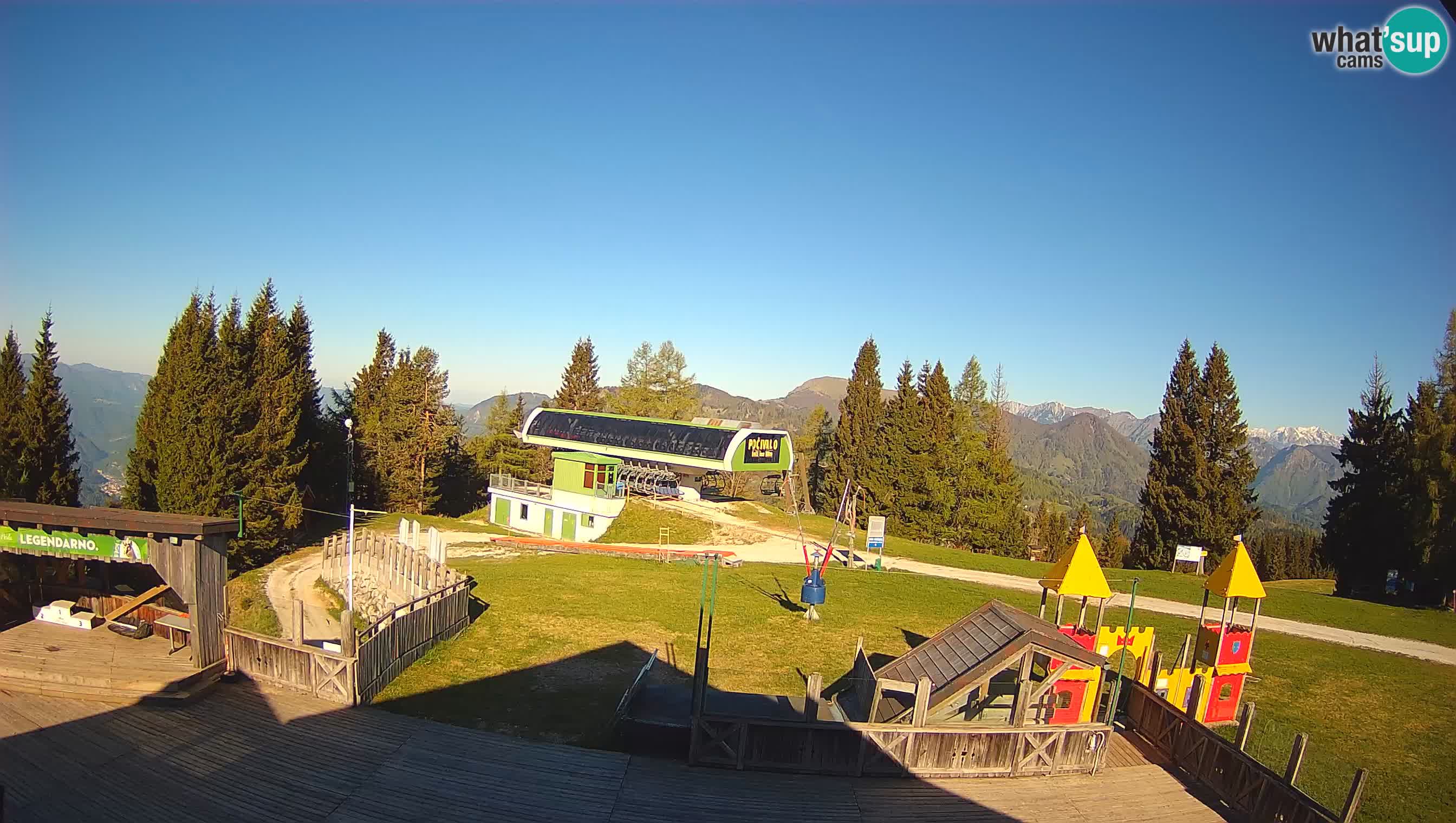 Alpska Perla Ski hotel Cerkno Počivalo webcam – Slovenia