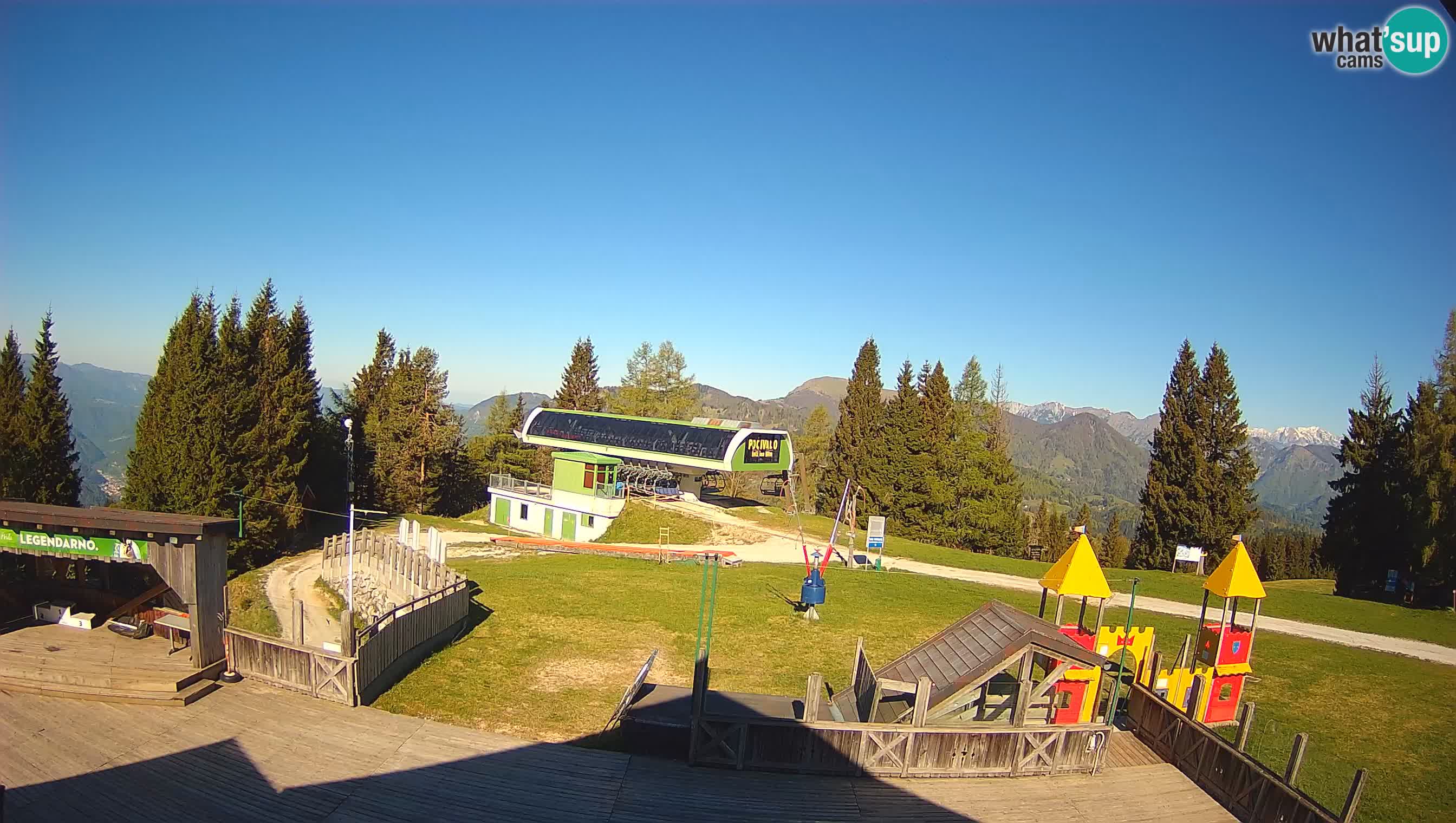Alpska Perla Ski center Cerkno Počivalo webcam – Slovenia