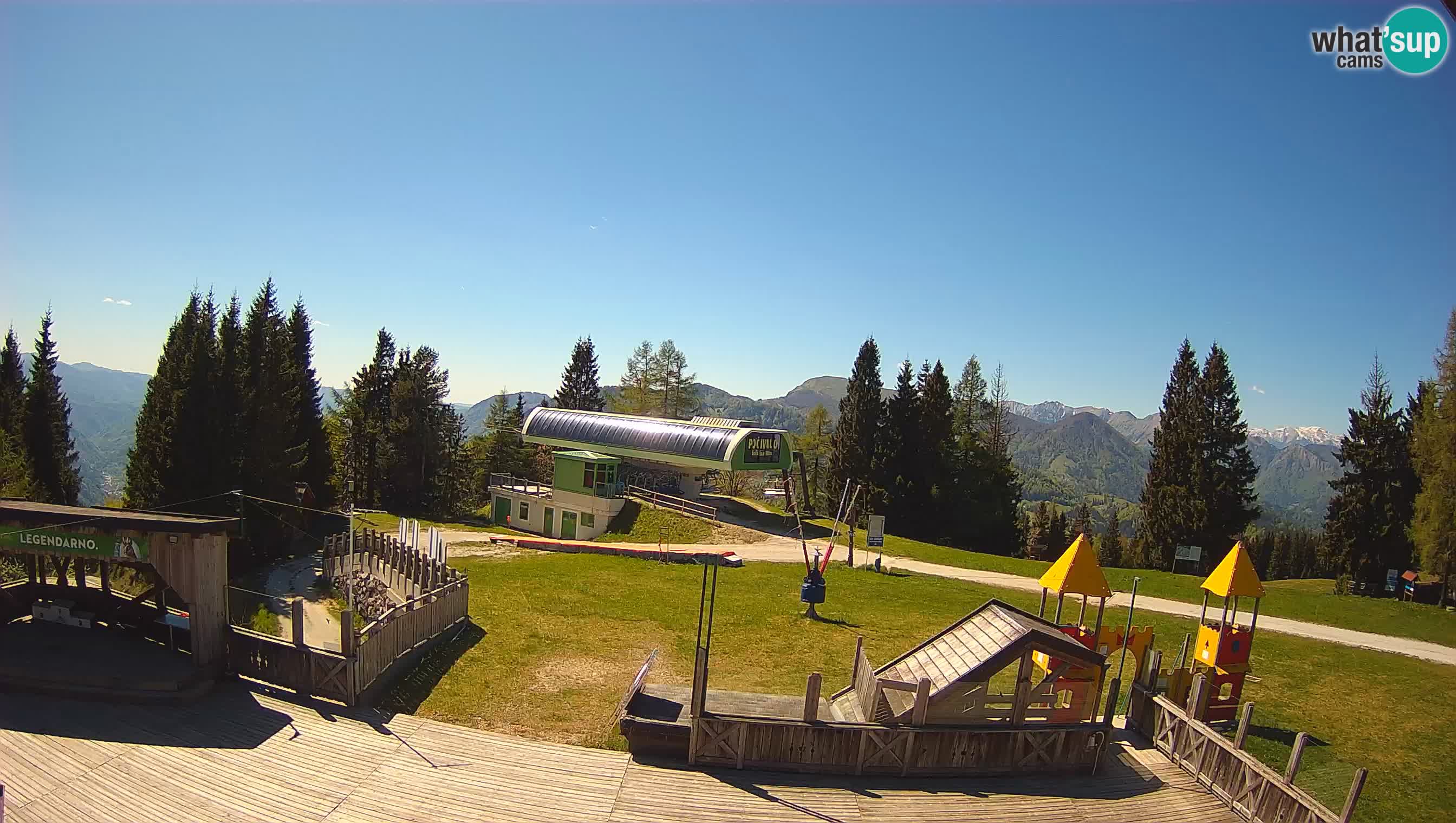 Webcam de la station de ski des Alpes slovènes à Cerkno Počivalo