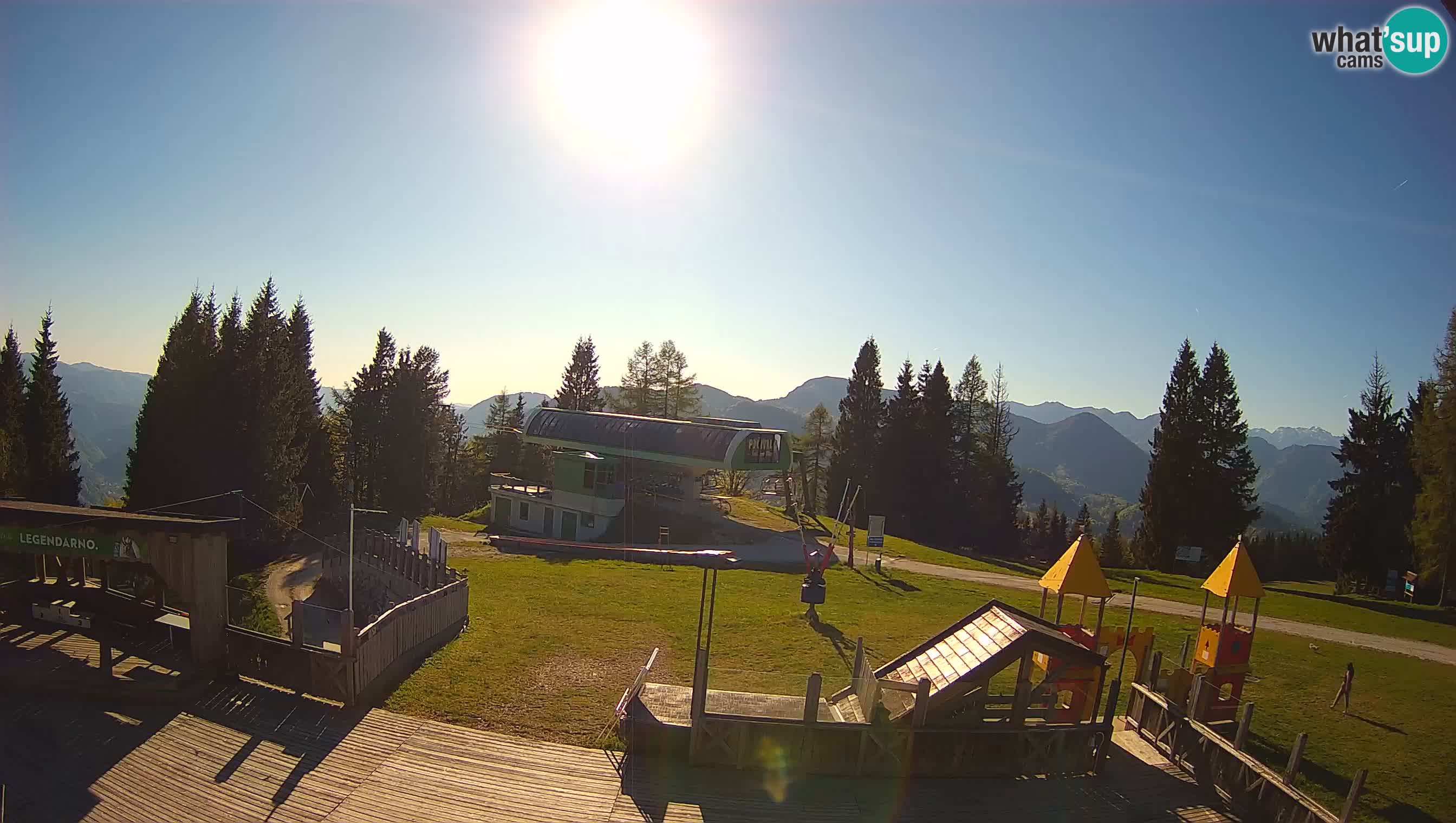 Alpska Perla Ski center Cerkno Počivalo webcam – Slovenia