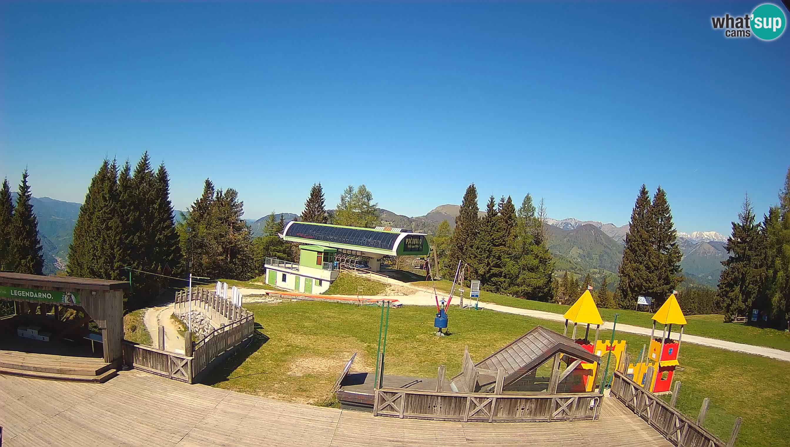 Spletna kamera Počivalo – Alpska Perla | Pogled v živo iz smučišča Cerkno