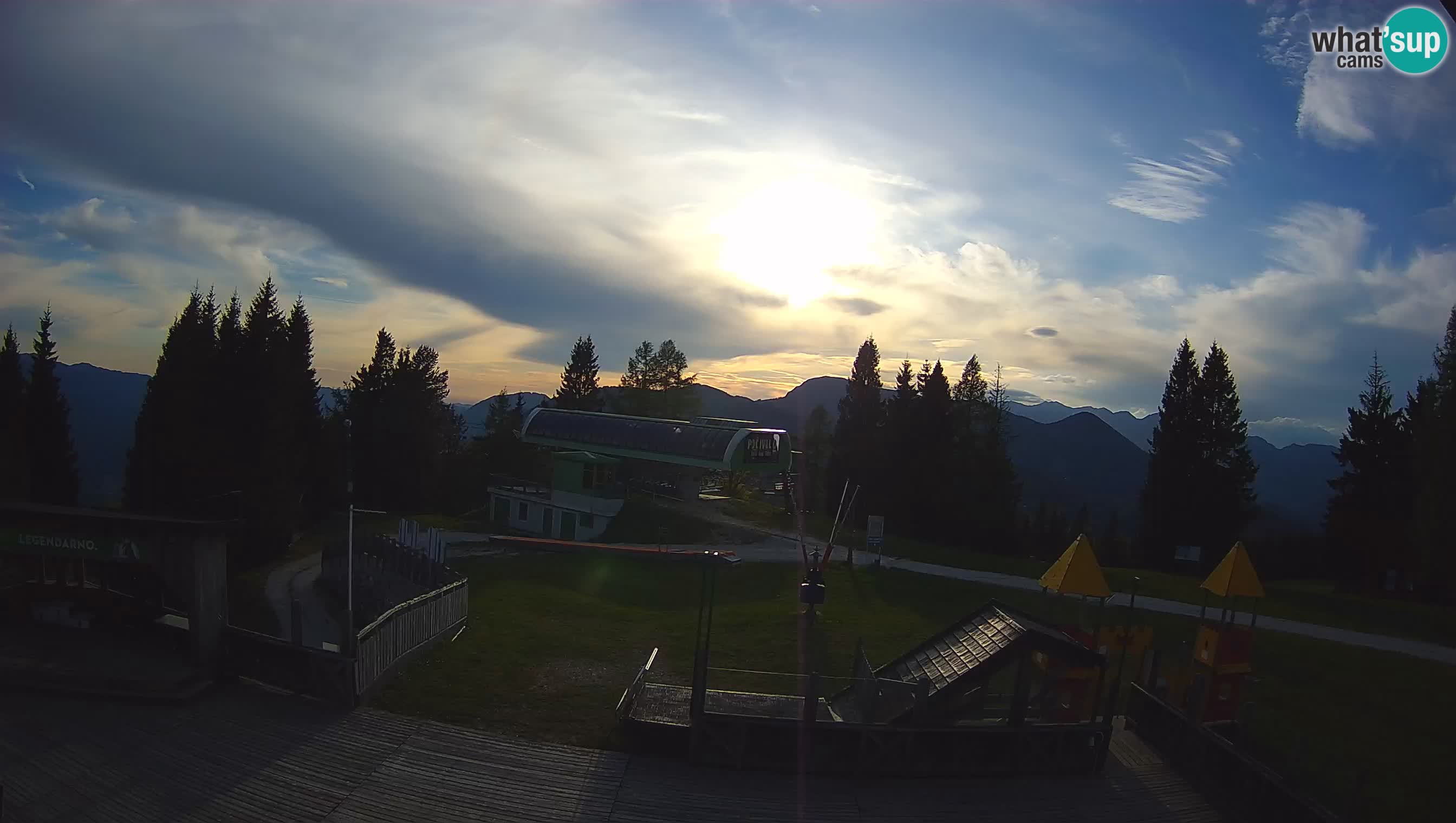Webcam de la station de ski des Alpes slovènes à Cerkno Počivalo