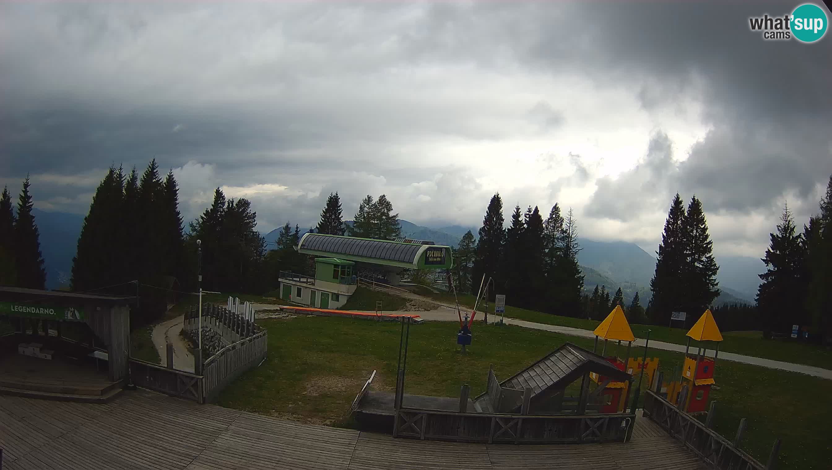 Web kamera Počivalo – Alpska Perla | Pogled uživo sa skijališta Cerkno