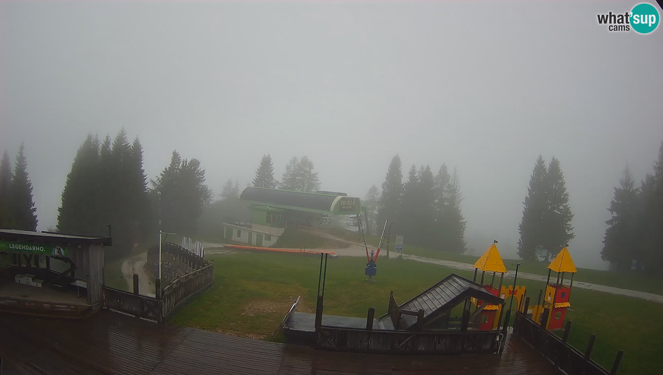 Webcam de la station de ski des Alpes slovènes à Cerkno Počivalo