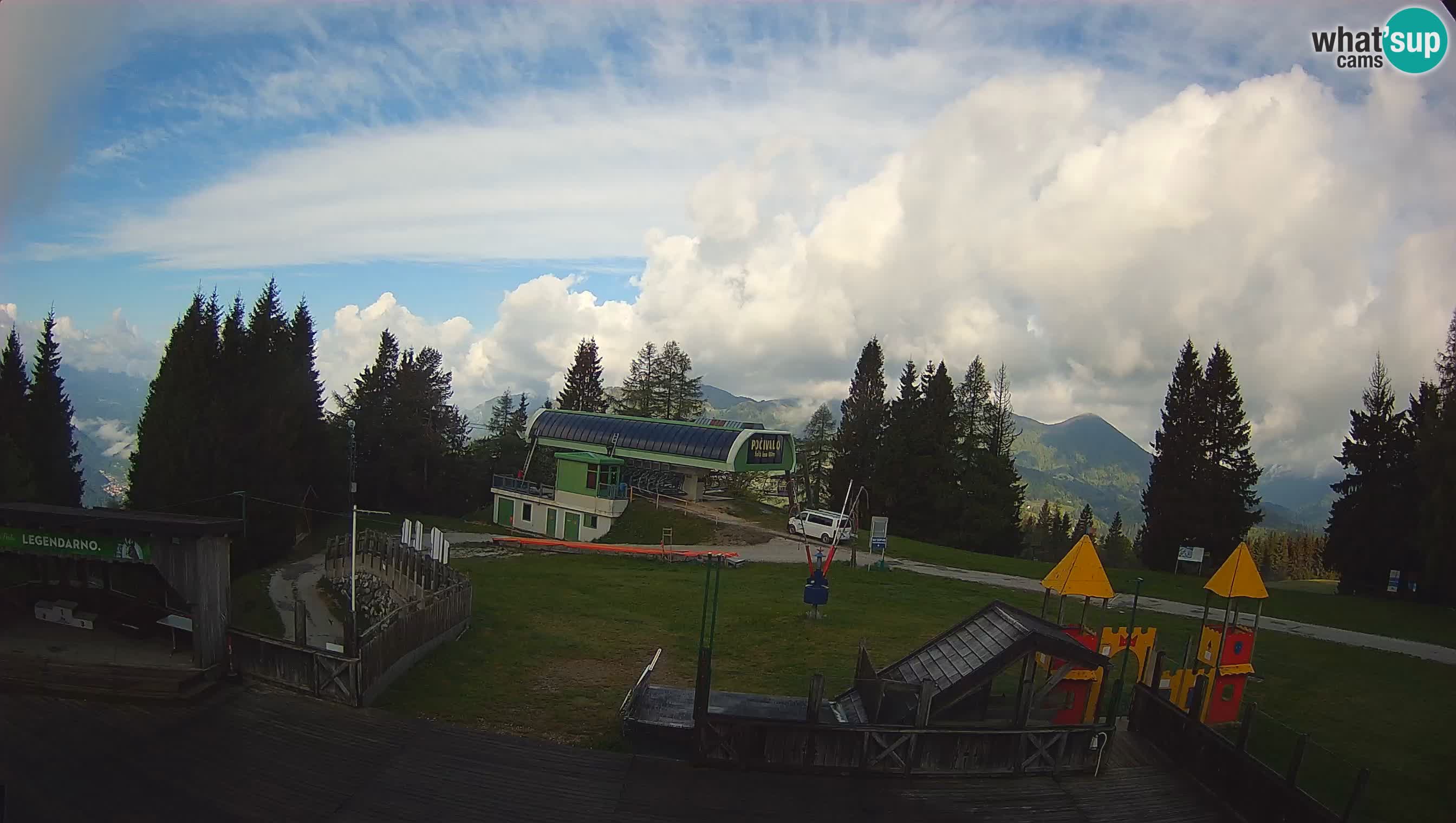 Web kamera Počivalo – Alpska Perla | Pogled uživo sa skijališta Cerkno