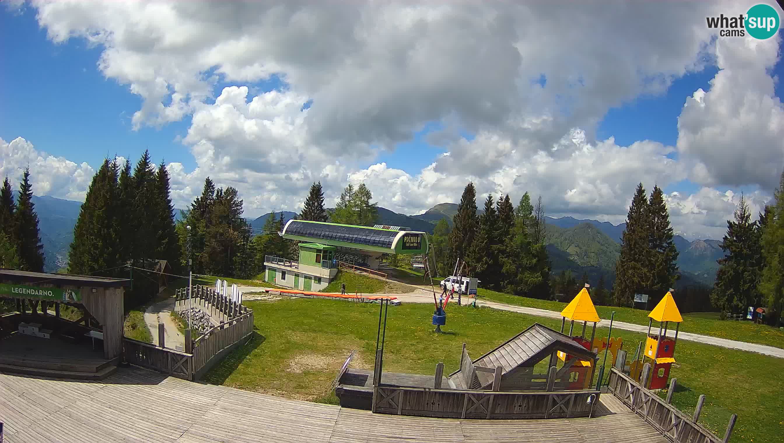 Spletna kamera Počivalo – Alpska Perla | Pogled v živo iz smučišča Cerkno