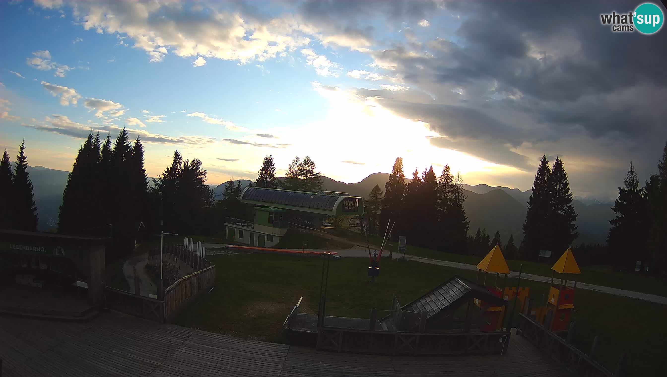 Cámara web Počivalo – Alpska Perla | Vista en vivo desde la estación de esquí Cerkno