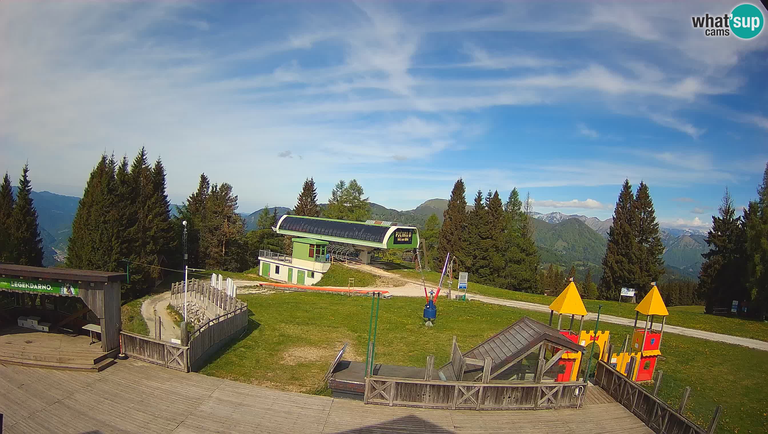 Webcam de la station de ski des Alpes slovènes à Cerkno Počivalo