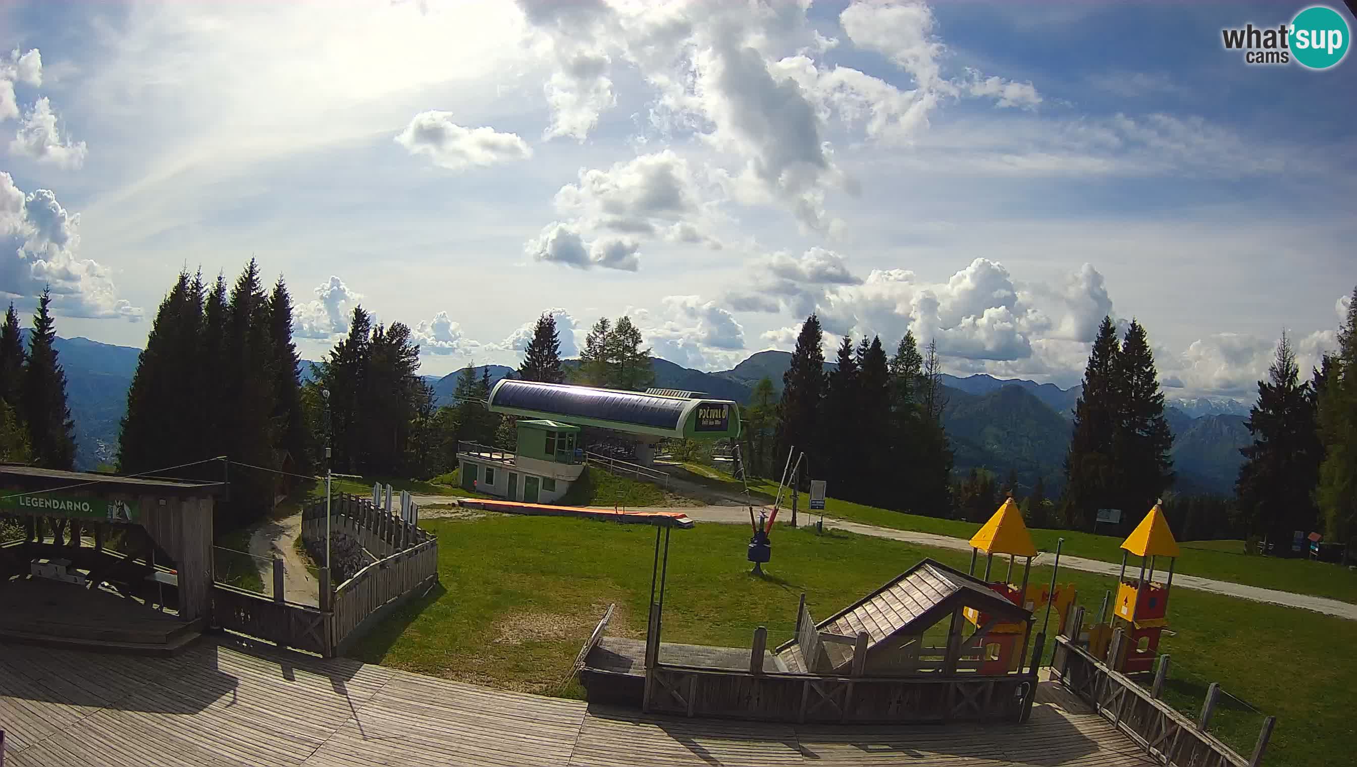 Webcam Počivalo – Alpska Perla | Vista live dalla stazione sciistica di Cerkno