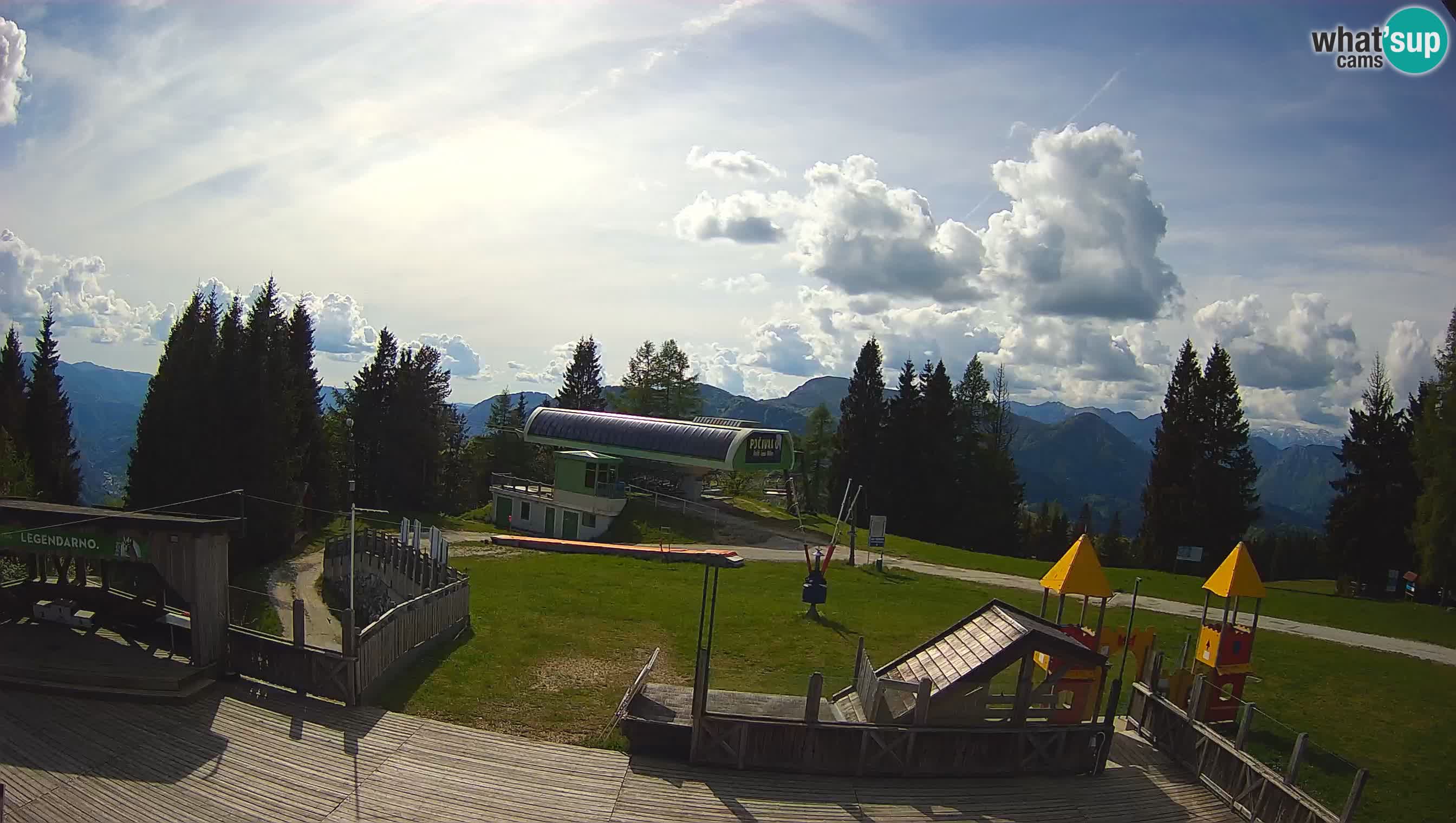 Webcam de la station de ski des Alpes slovènes à Cerkno Počivalo