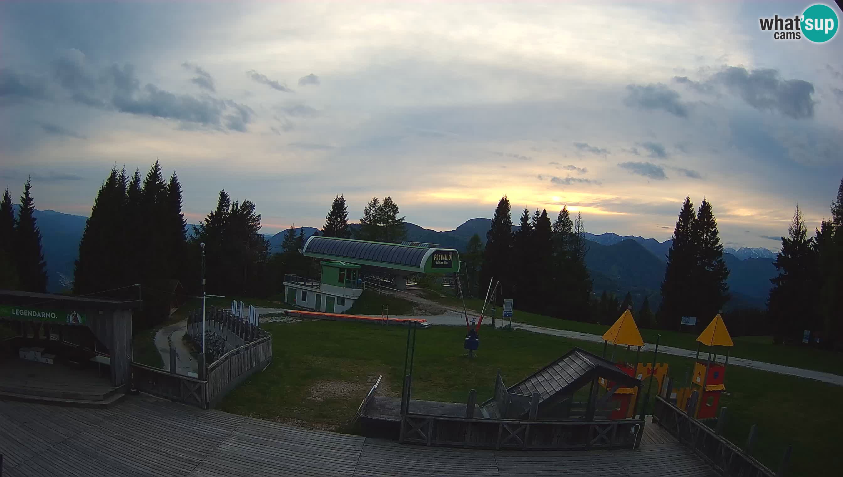 Webcam de la station de ski des Alpes slovènes à Cerkno Počivalo