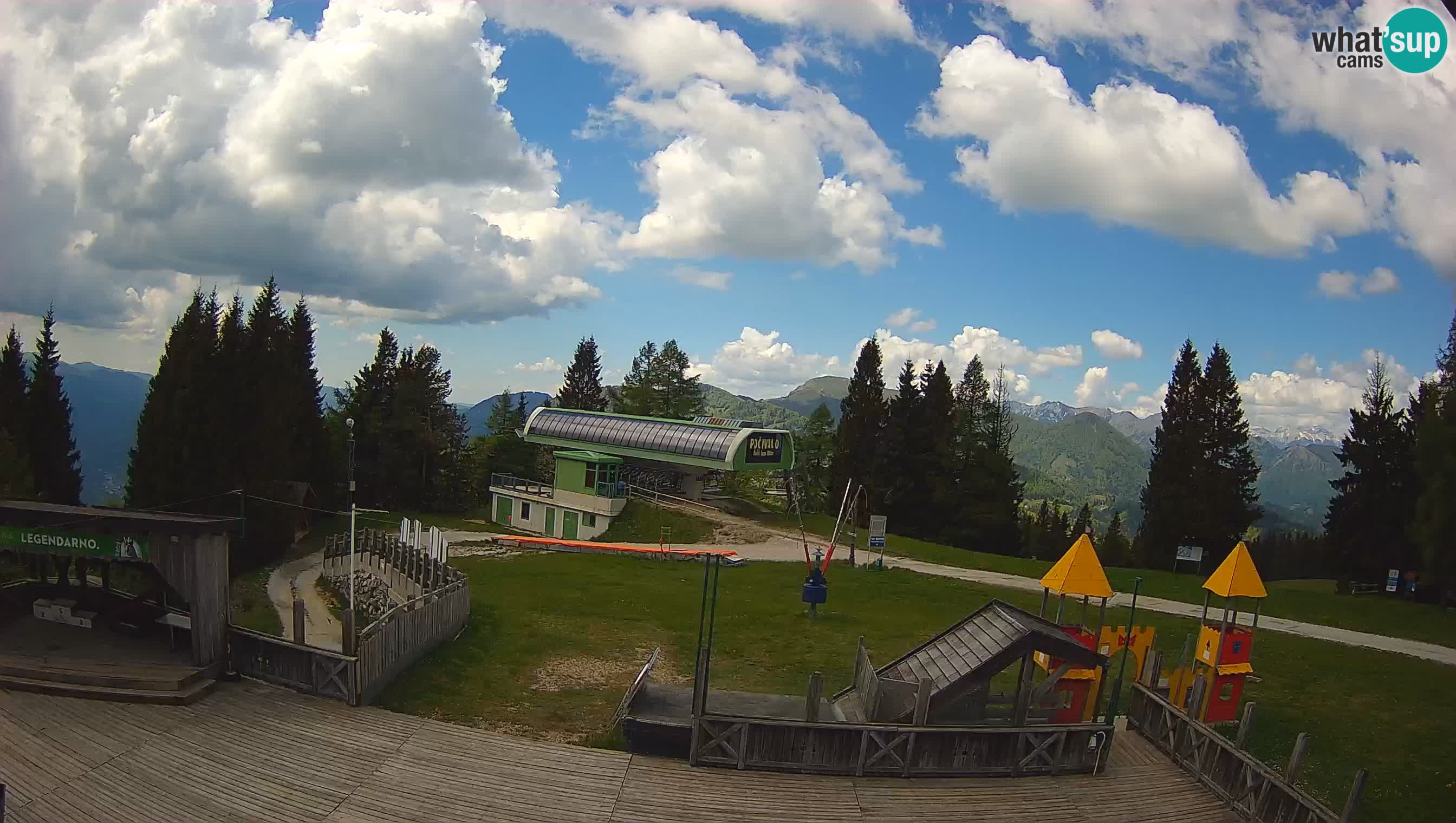Spletna kamera Počivalo – Alpska Perla | Pogled v živo iz smučišča Cerkno