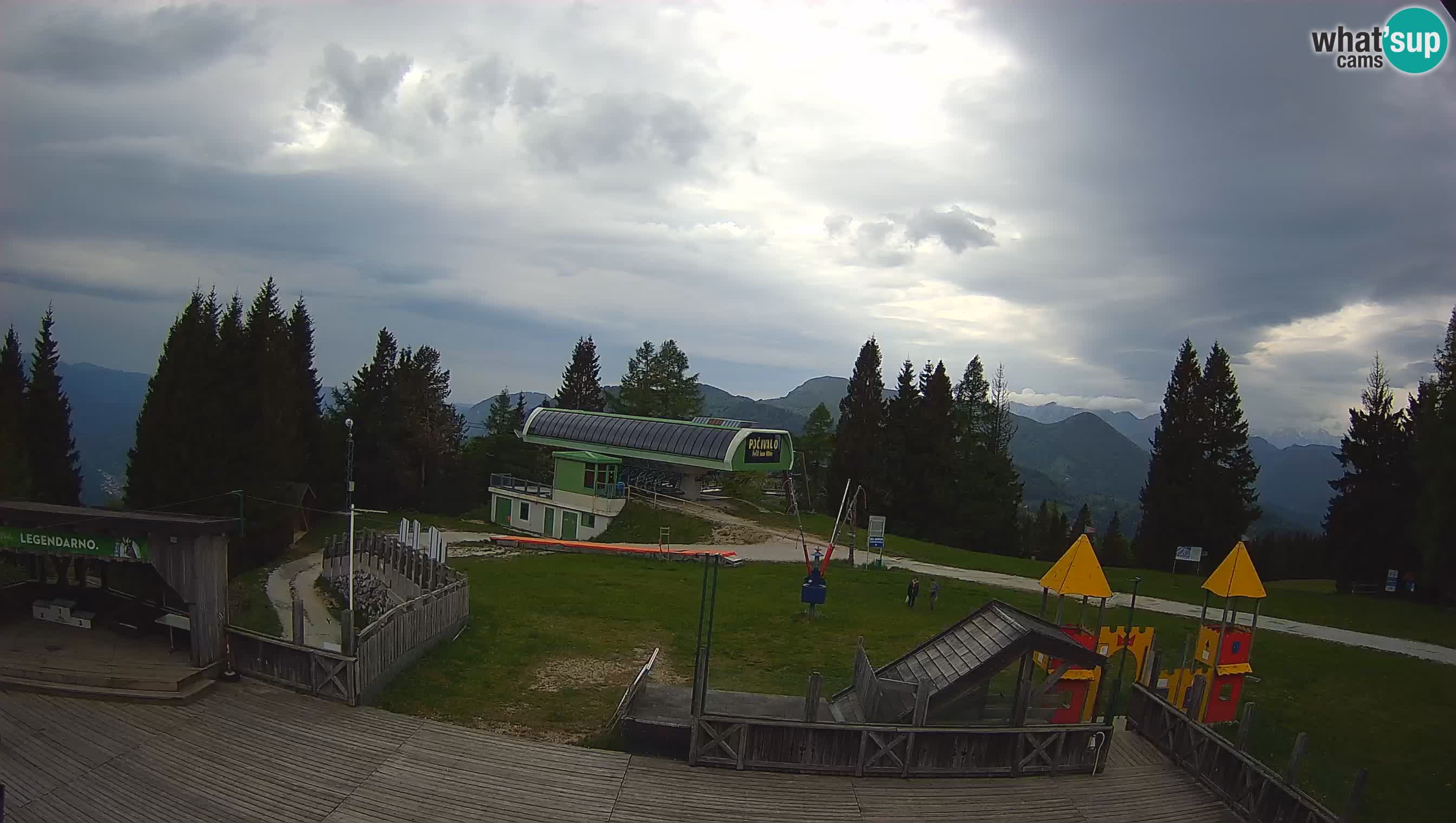 Web kamera Počivalo – Alpska Perla | Pogled uživo sa skijališta Cerkno