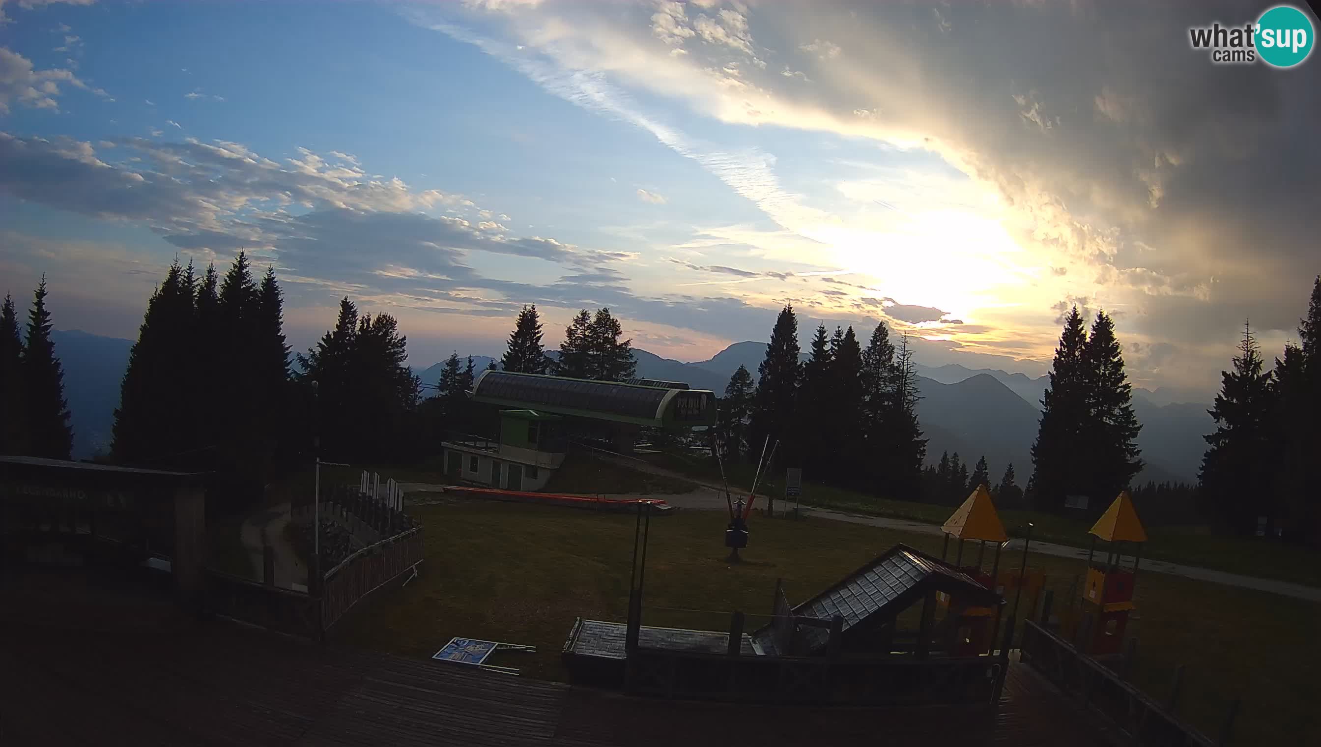 Webcam Počivalo – Alpska Perla | Live View from Cerkno Ski Resort