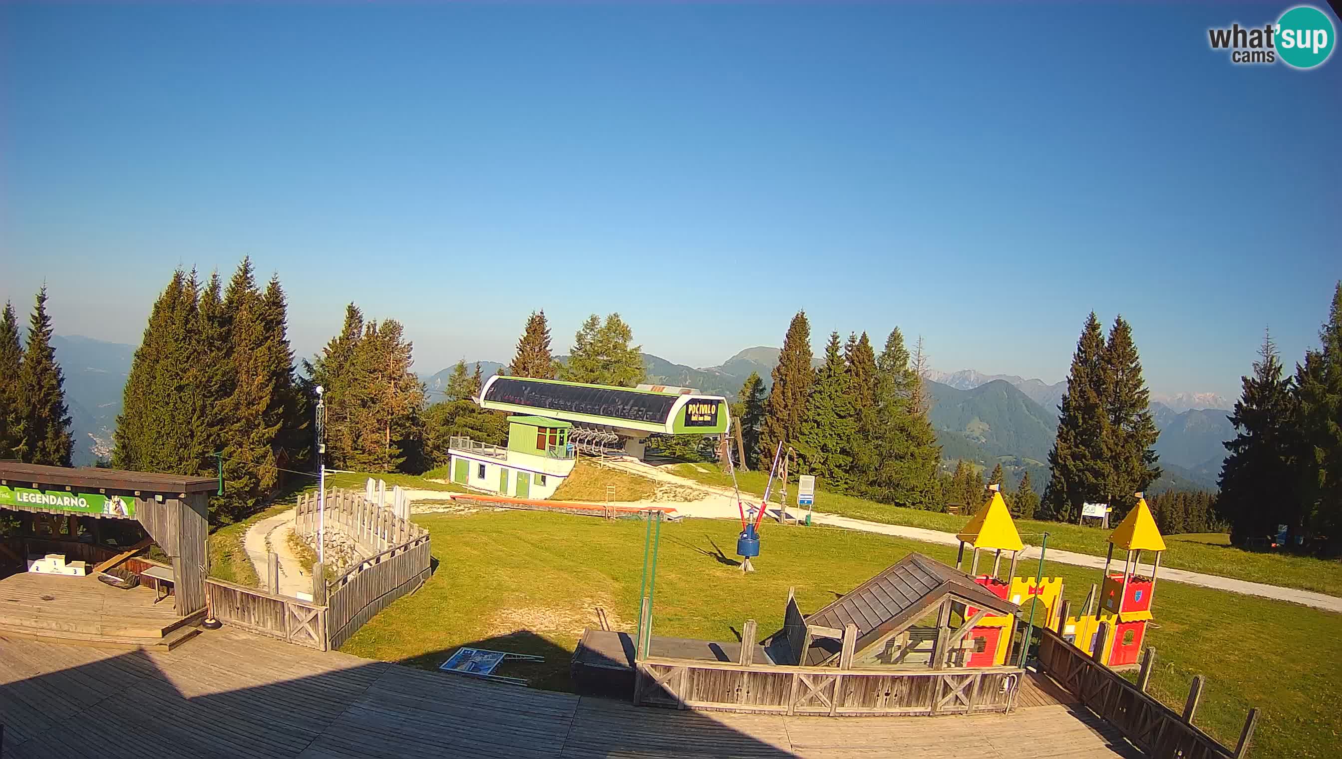 Spletna kamera Počivalo – Alpska Perla | Pogled v živo iz smučišča Cerkno