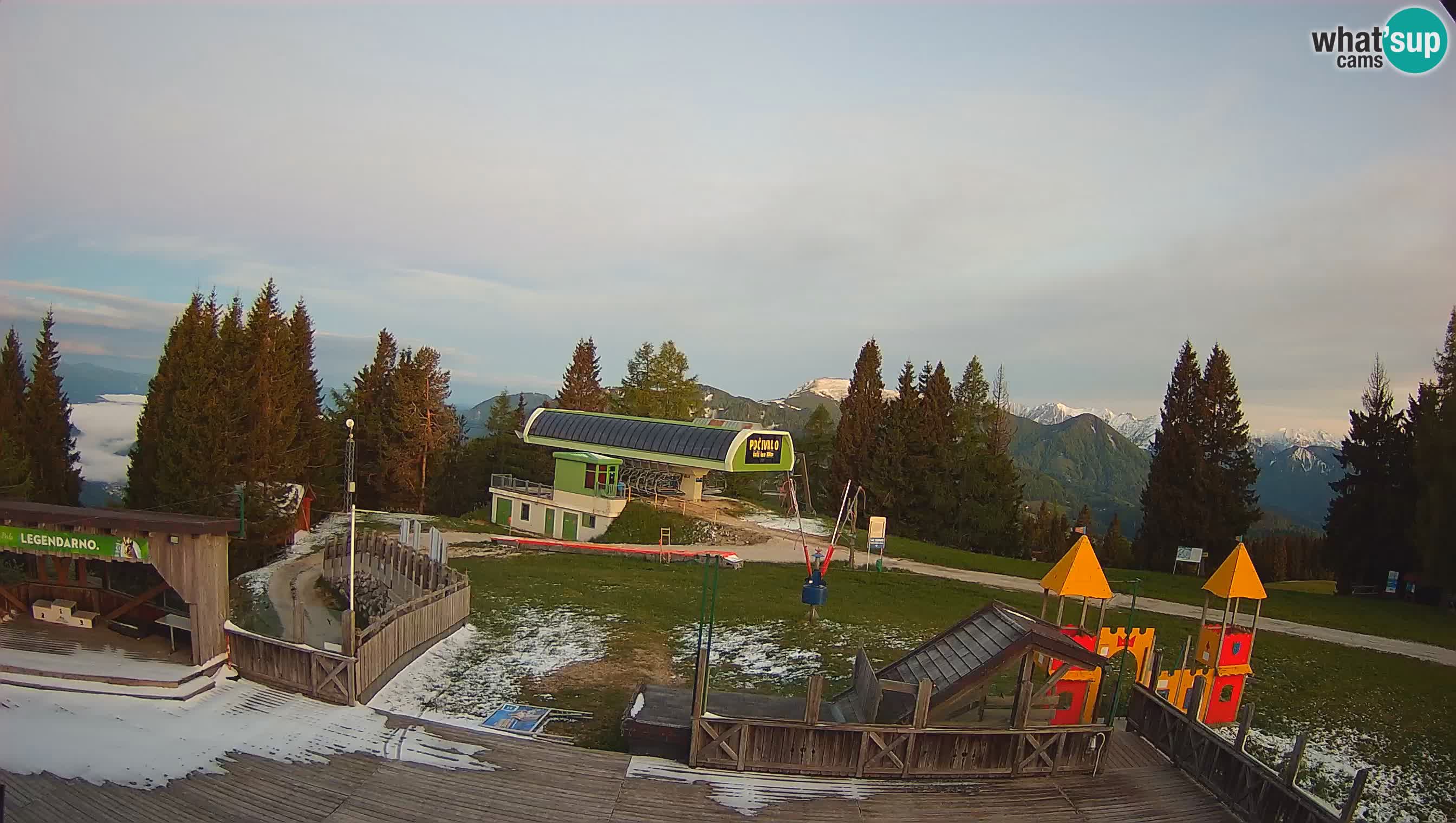 Webcam de la station de ski des Alpes slovènes à Cerkno Počivalo