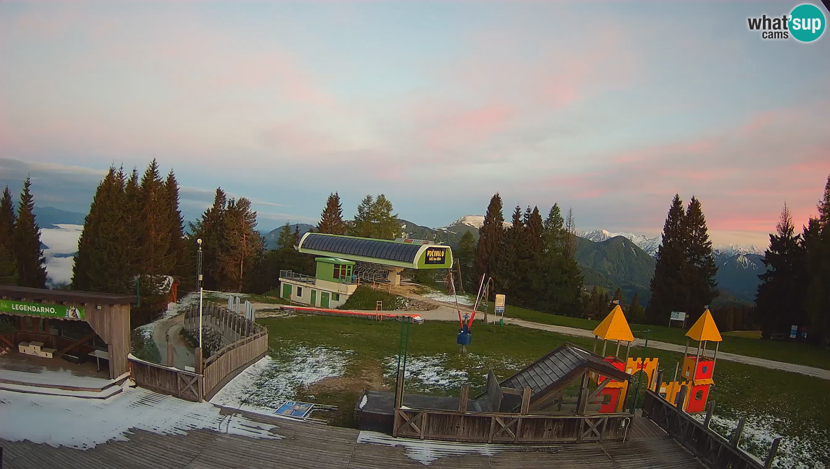 Spletna kamera Počivalo – Alpska Perla | Pogled v živo iz smučišča Cerkno