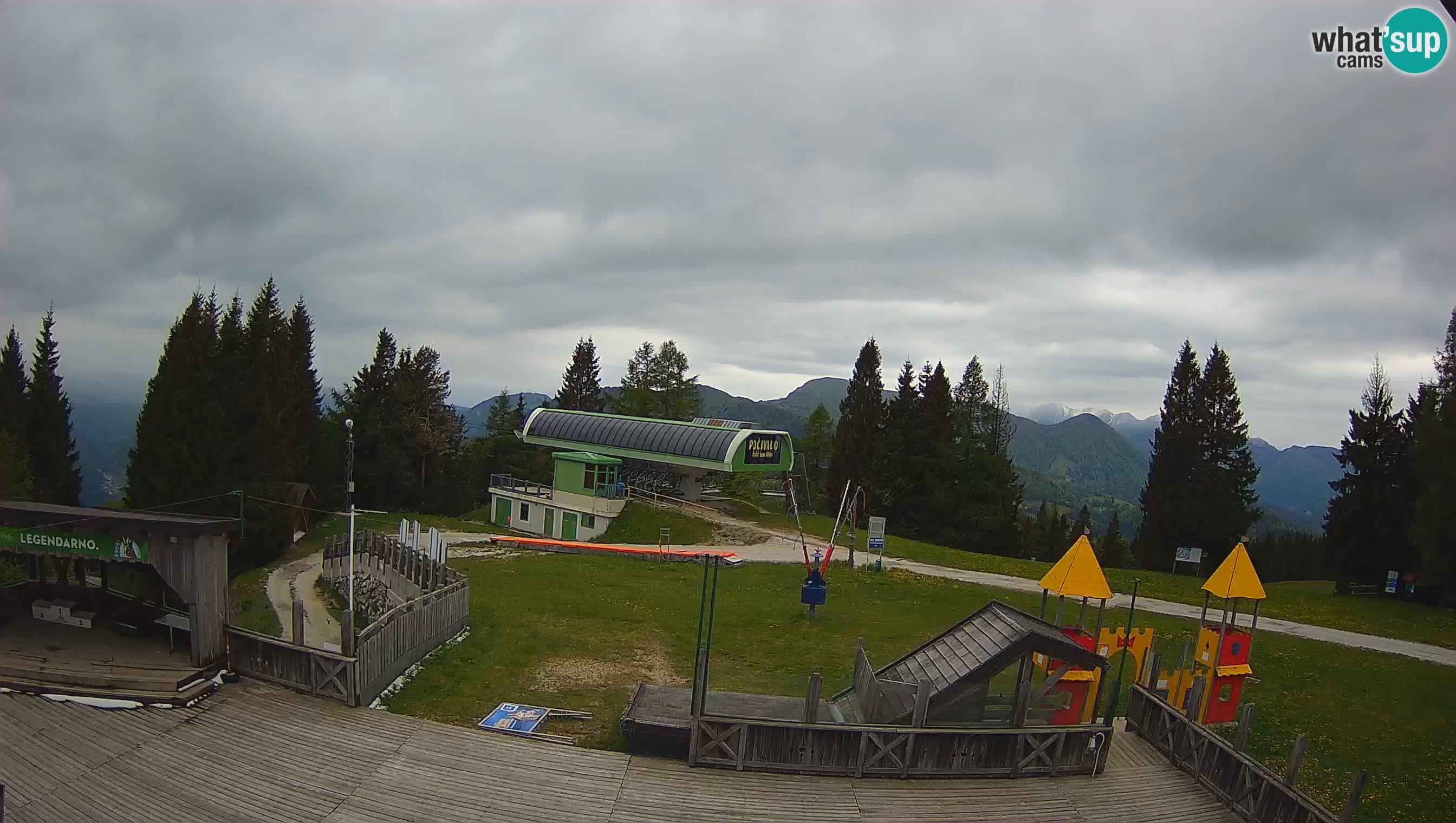 Webcam de la station de ski des Alpes slovènes à Cerkno Počivalo