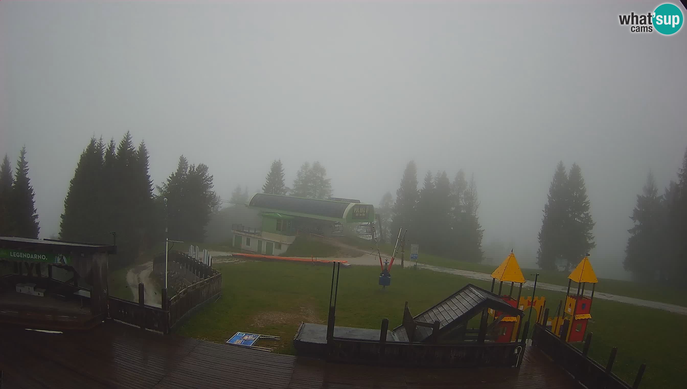Webcam de la station de ski des Alpes slovènes à Cerkno Počivalo