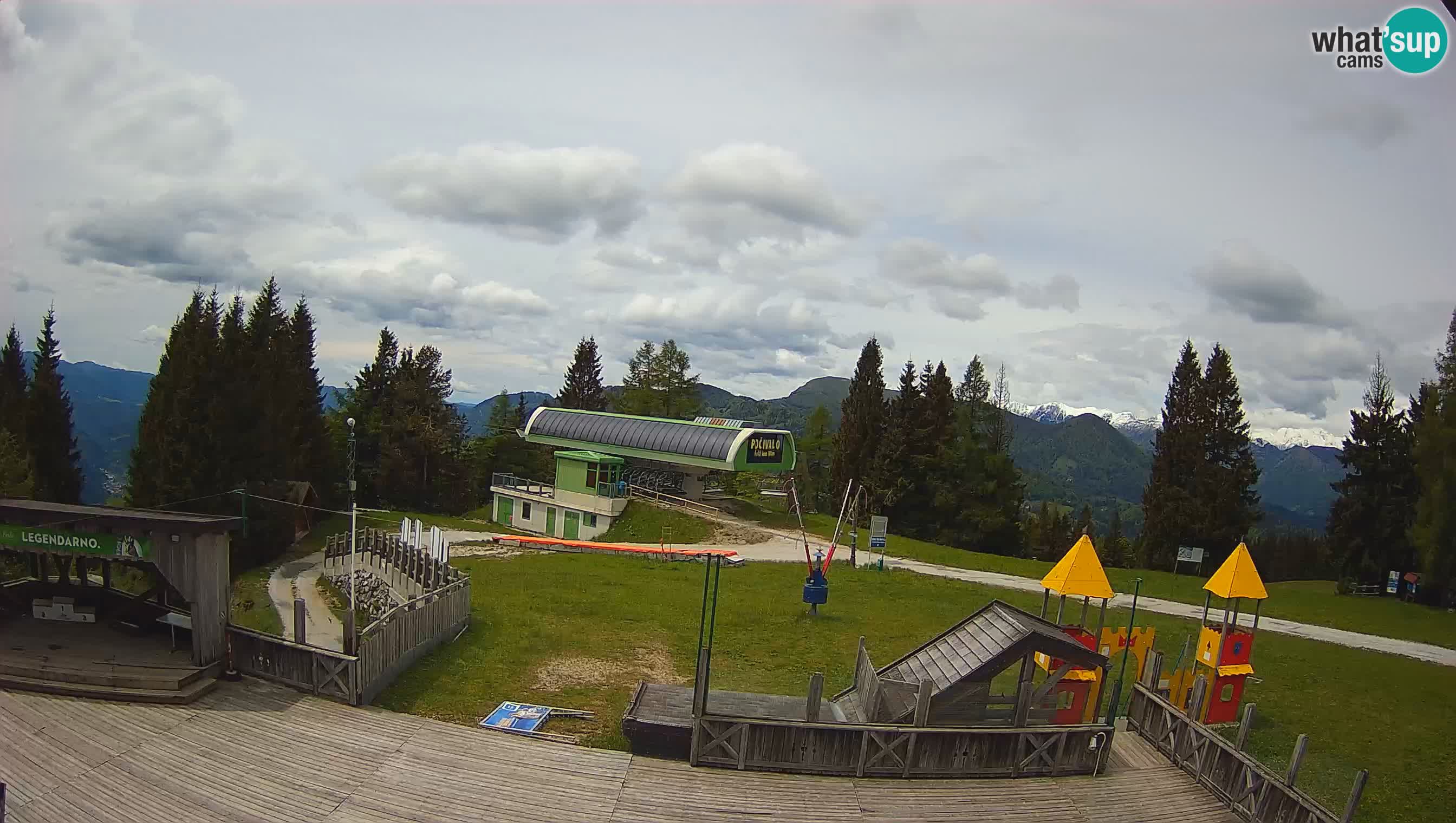 Spletna kamera Počivalo – Alpska Perla | Pogled v živo iz smučišča Cerkno