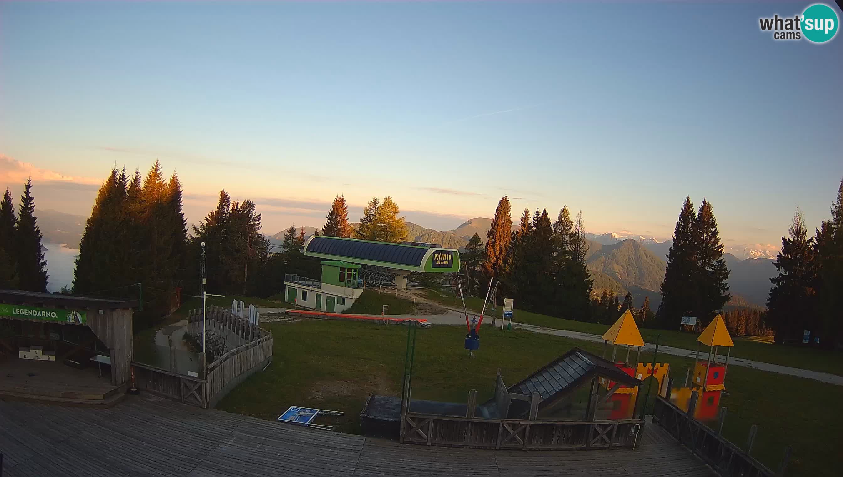 Spletna kamera Počivalo – Alpska Perla | Pogled v živo iz smučišča Cerkno