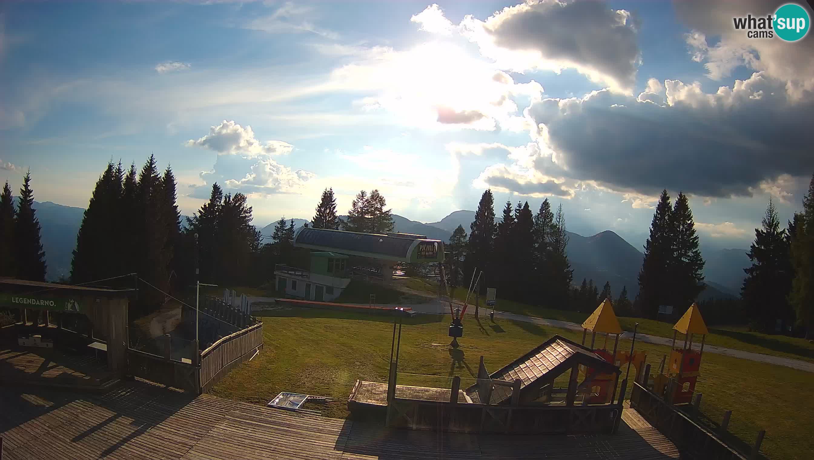 Webcam Počivalo – Alpska Perla | Vista live dalla stazione sciistica di Cerkno
