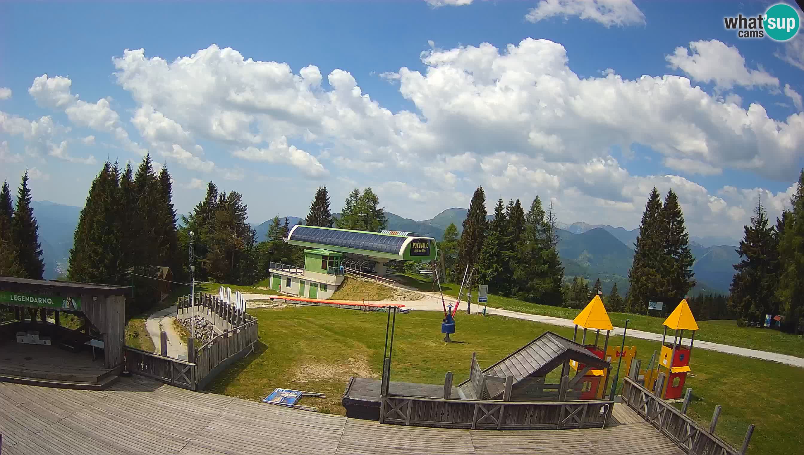 Webcam de la station de ski des Alpes slovènes à Cerkno Počivalo