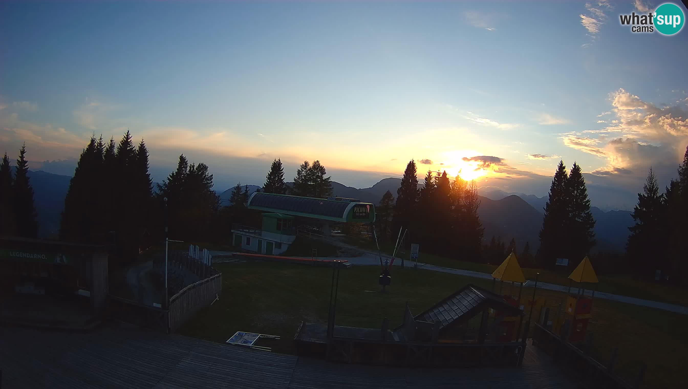 Web kamera Počivalo – Alpska Perla | Pogled uživo sa skijališta Cerkno