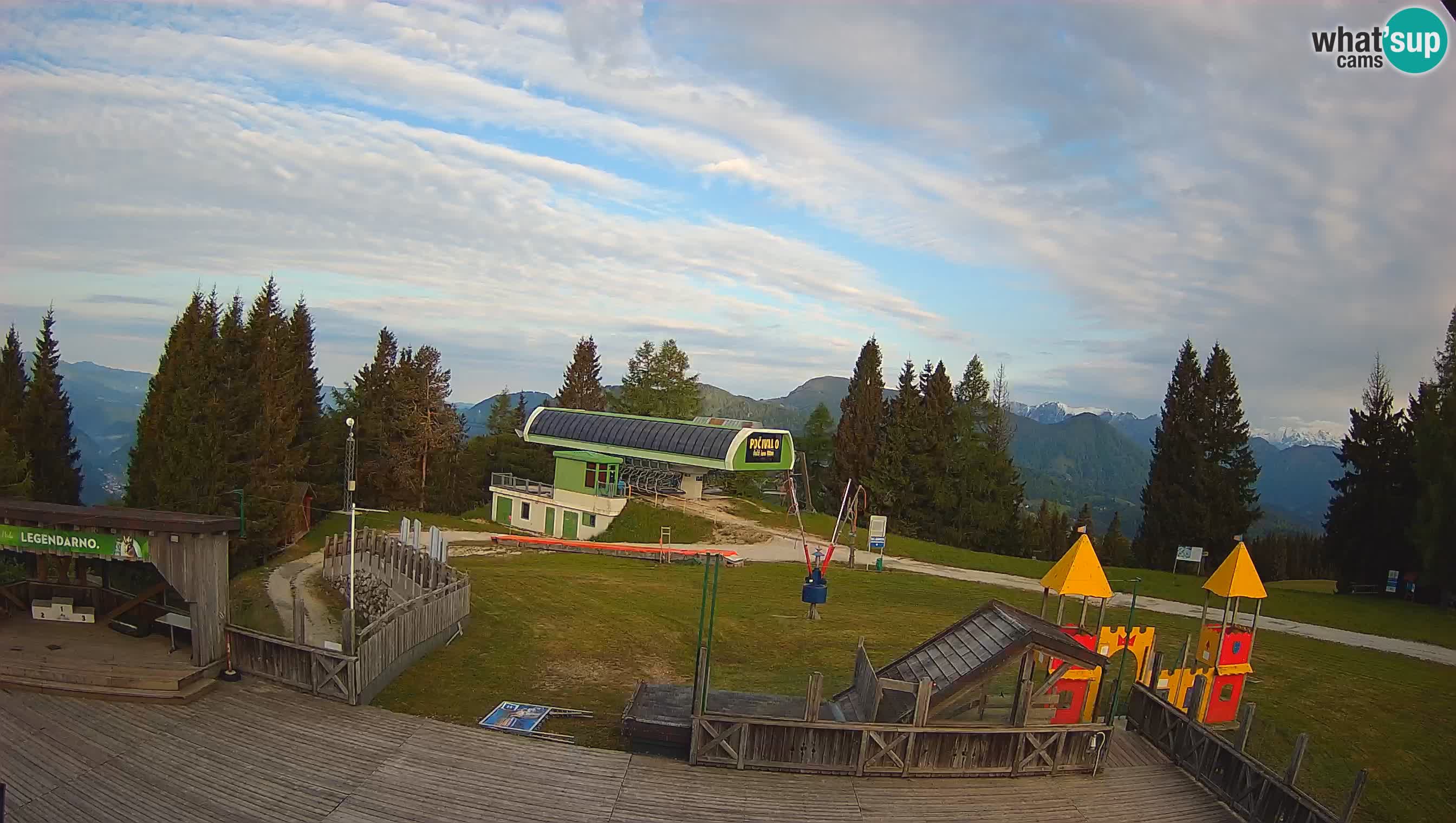 Webcam de la station de ski des Alpes slovènes à Cerkno Počivalo