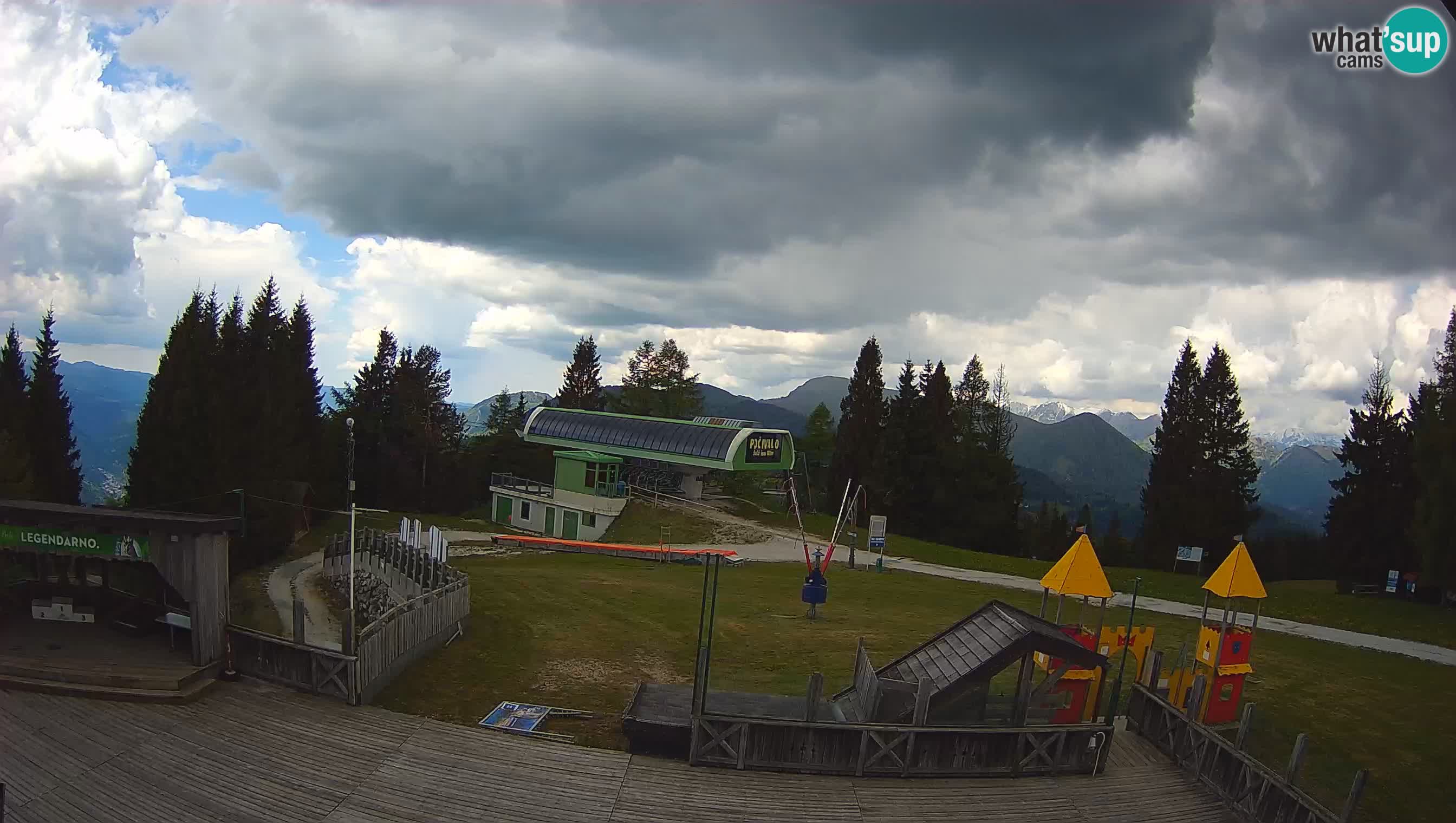 Cámara web Počivalo – Alpska Perla | Vista en vivo desde la estación de esquí Cerkno